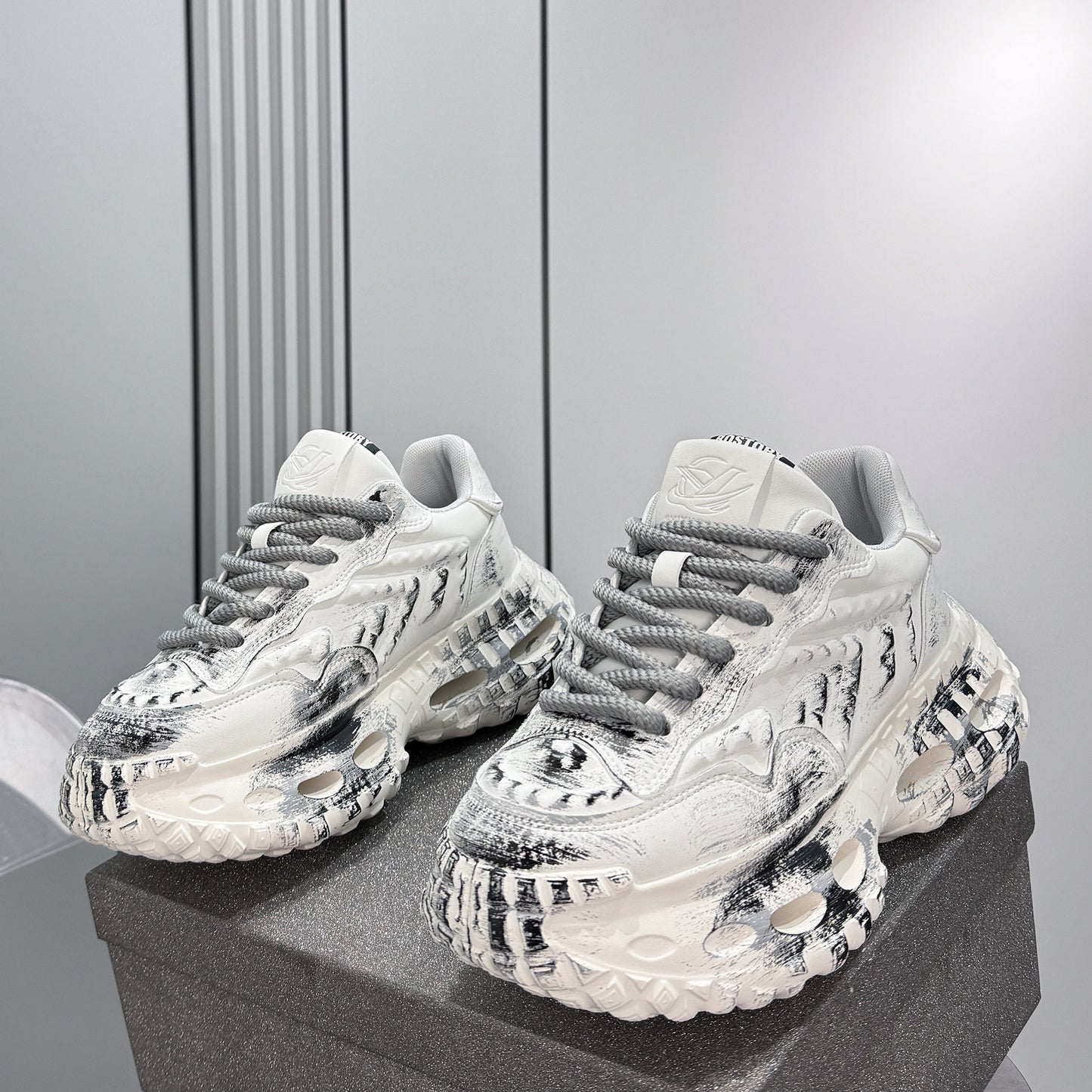 Paint Graffiti Print Chunky Sole Sneakers WN24657