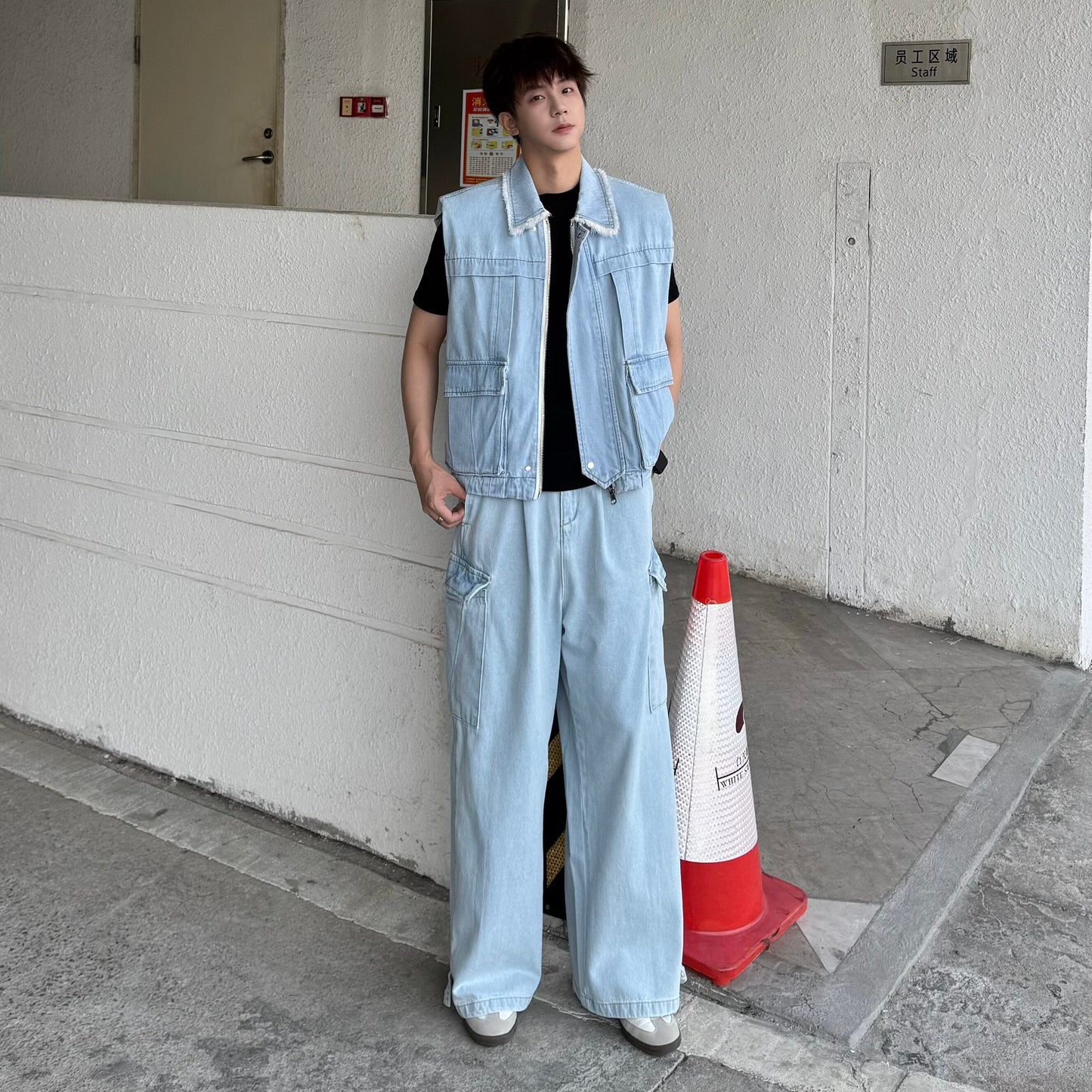 Sleeveless Denim Jacket & Wide Leg Cargo Denim Jeans Setup WN25330