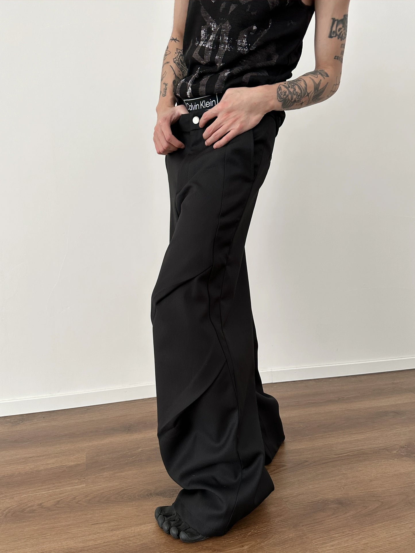 Diagonal Split Pleat Design Wide Leg Trousers WN8870