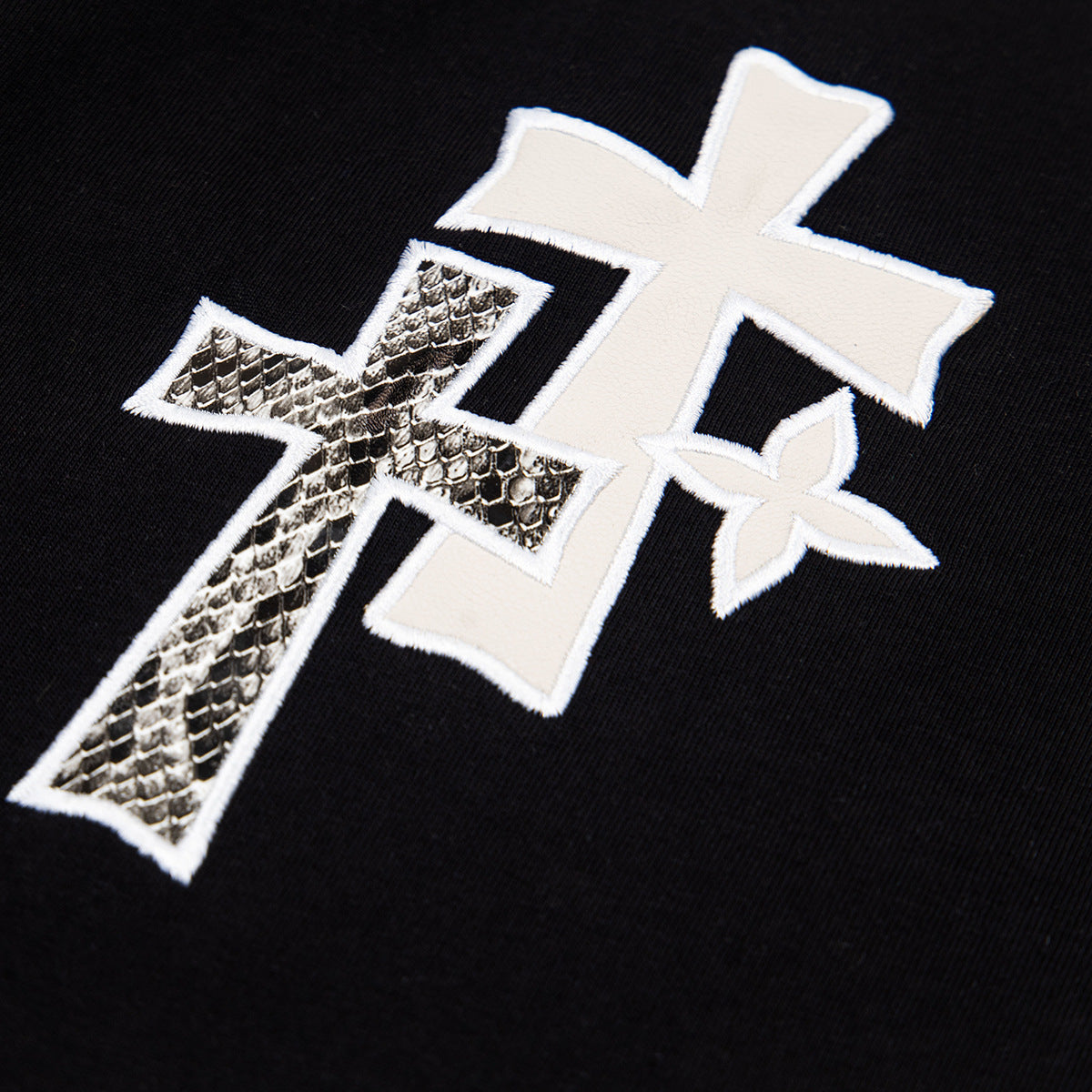 Cotton Cross Applique Embroidery Short Sleeve T-Shirt WN25577