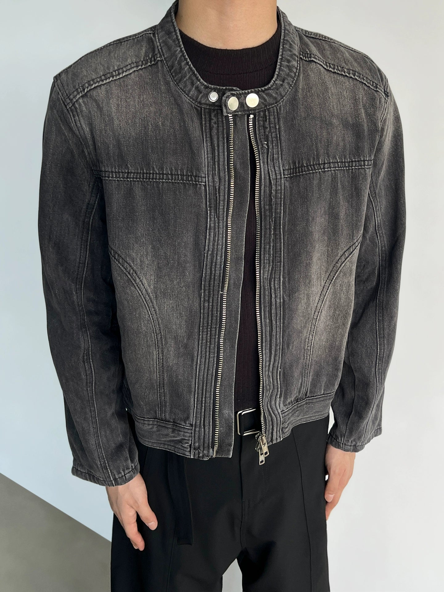 Rivet Washed Short Ziiper Denim Jacket WN21413