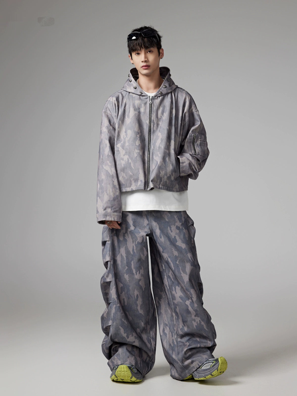 Camouflage Oversize Short Hooded Jacket & Cargo Pants Setup WN13314