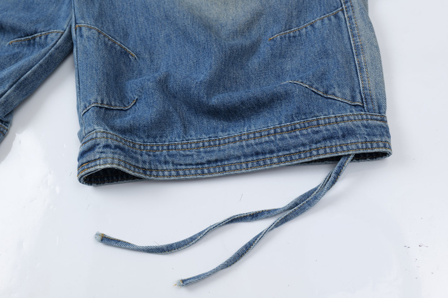 Washed Multi Pocket Cargo Denim Half Jeans WN26123