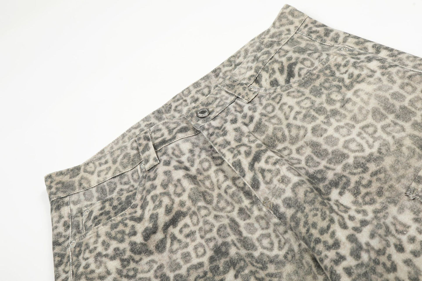 Leopard Multi-Pocket Wide Leg Cargo Pants WN26113