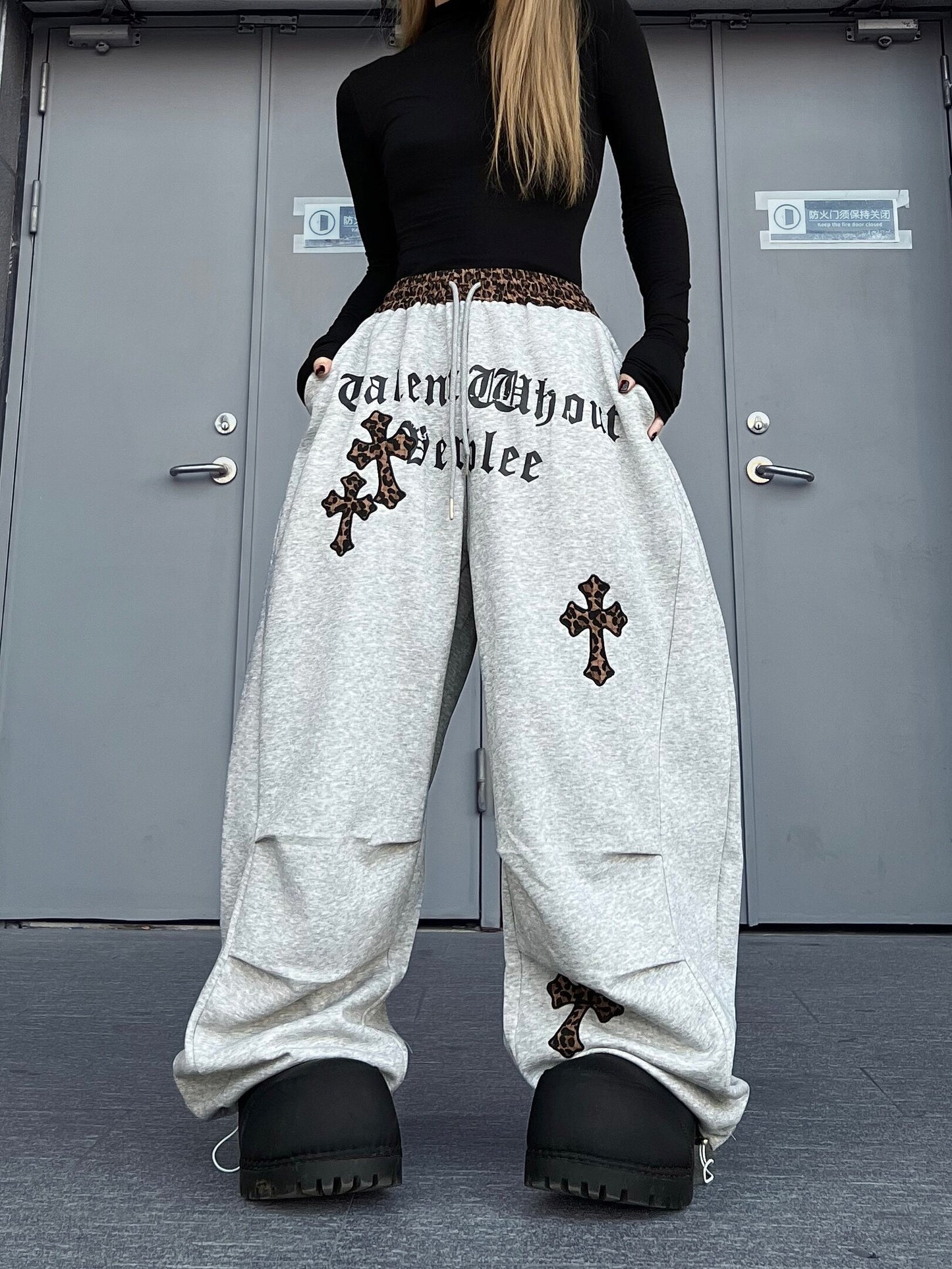 Leopard Waist Cross Print Wide Leg Sweat Pants WN24172