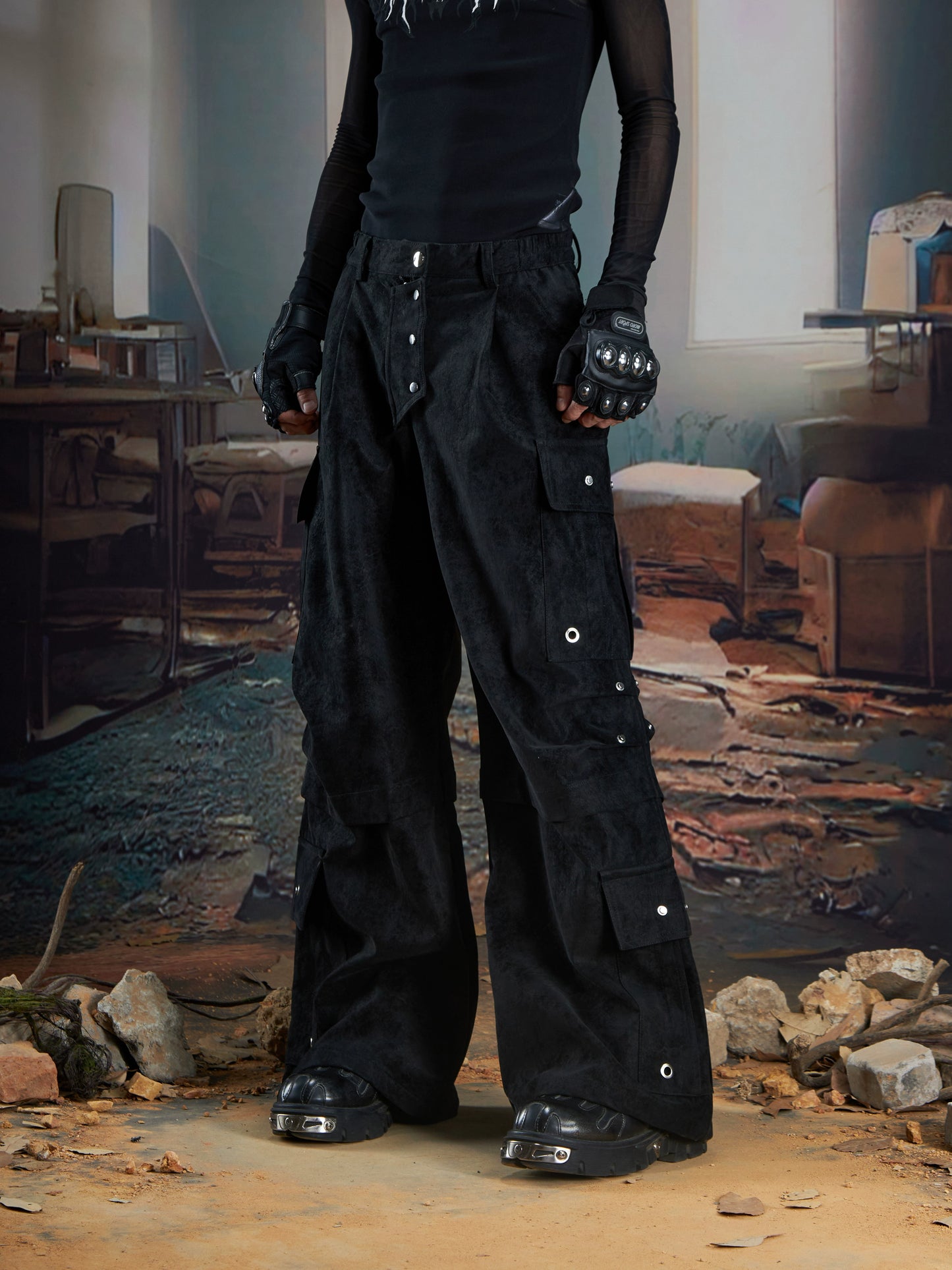 Matte Multi-Pocket Stud Pleats Cargo Pants WN21346