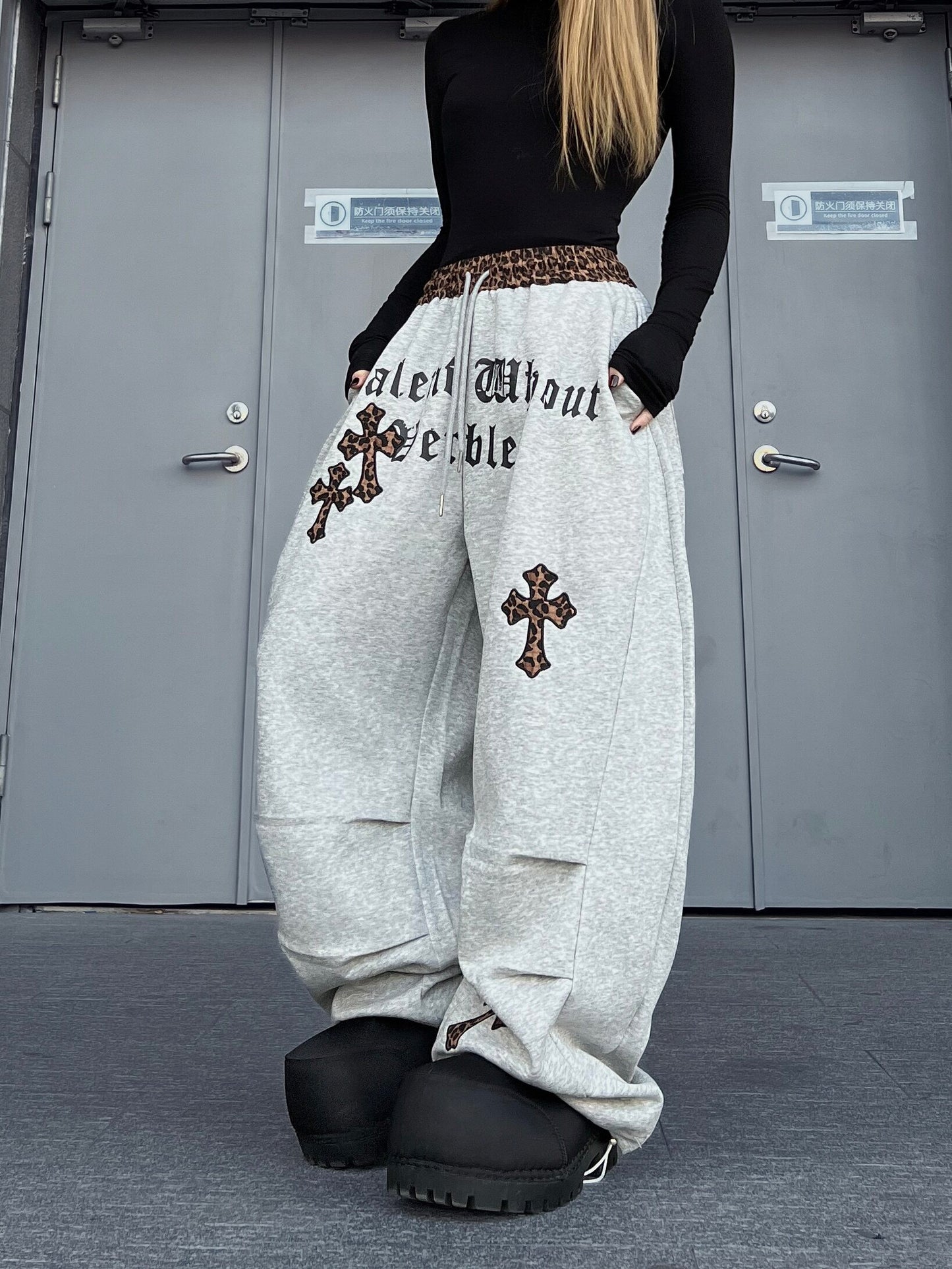 Leopard Waist Cross Print Wide Leg Sweat Pants WN24172