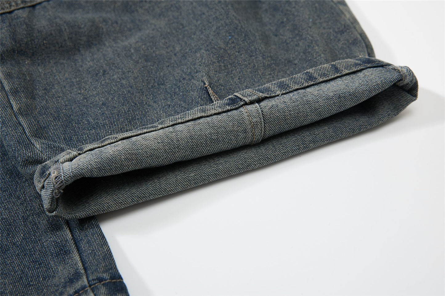 Washed Damage Multi-Pocket Curved Leg Denim Jeans WN26807