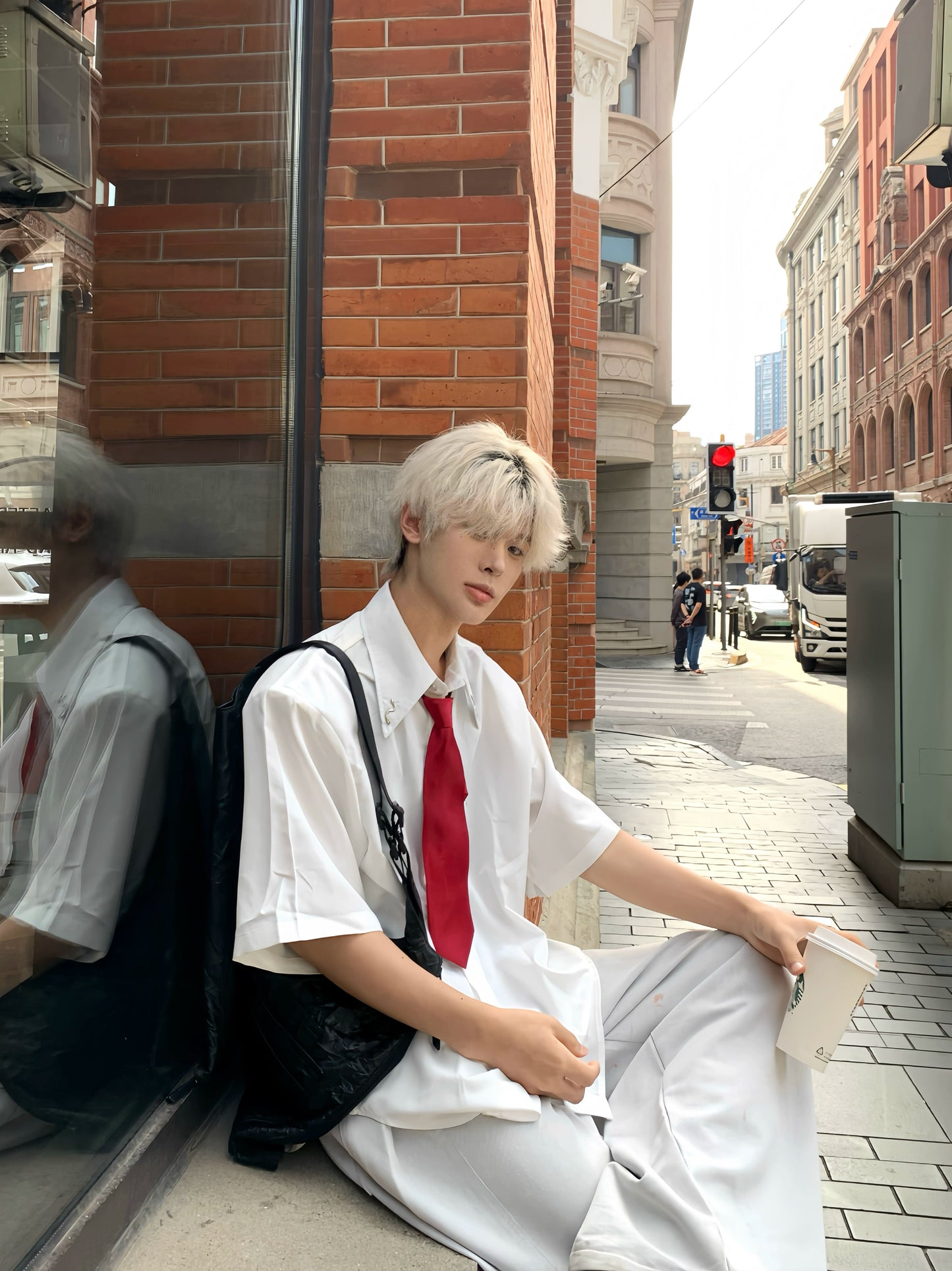 Necktie & Shoulder-Pad Design Short Sleeve Shirt WN19765