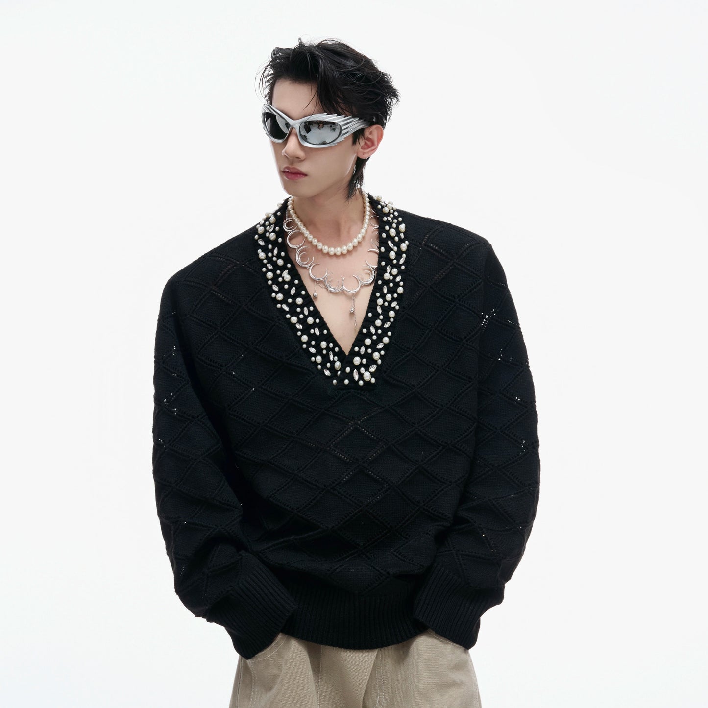 Diamond Decor Argyle V-Neck Knit Sweater WN21219