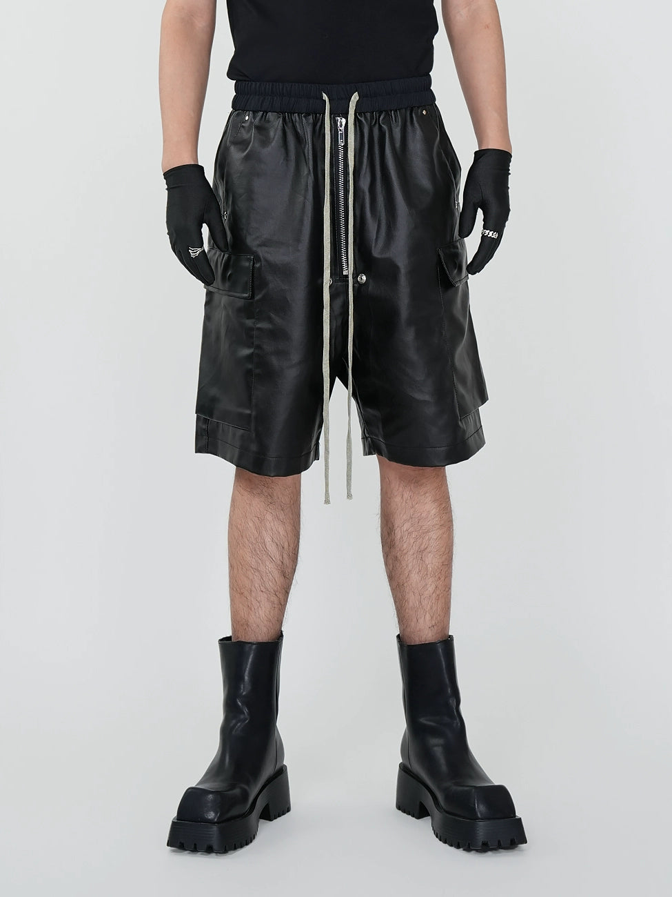 Matte Coated Multi-Pocket Straight Cargo Half Pants WN17329