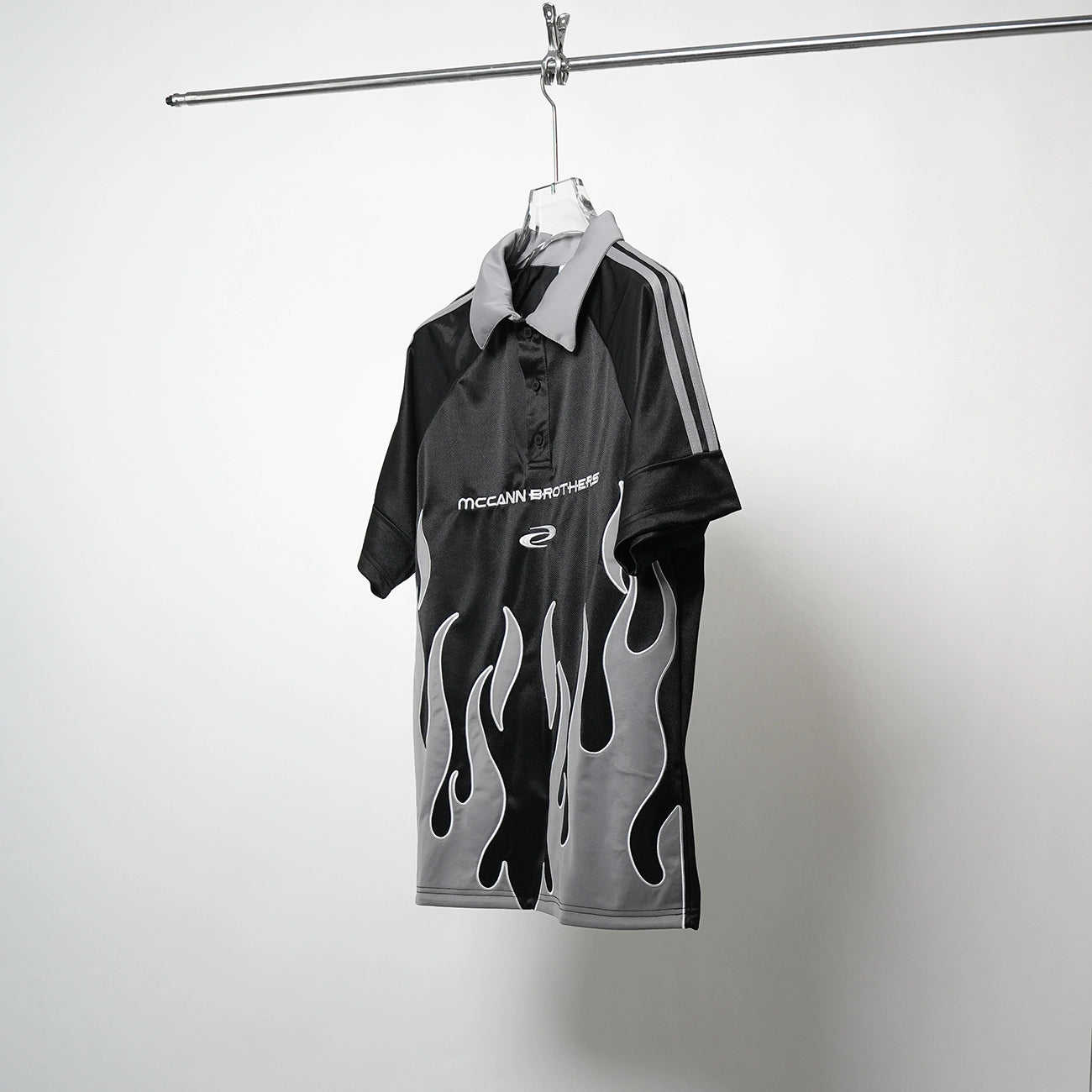 Bicolor Flame Embroidery Short Sleeve T-Shirt WN17386