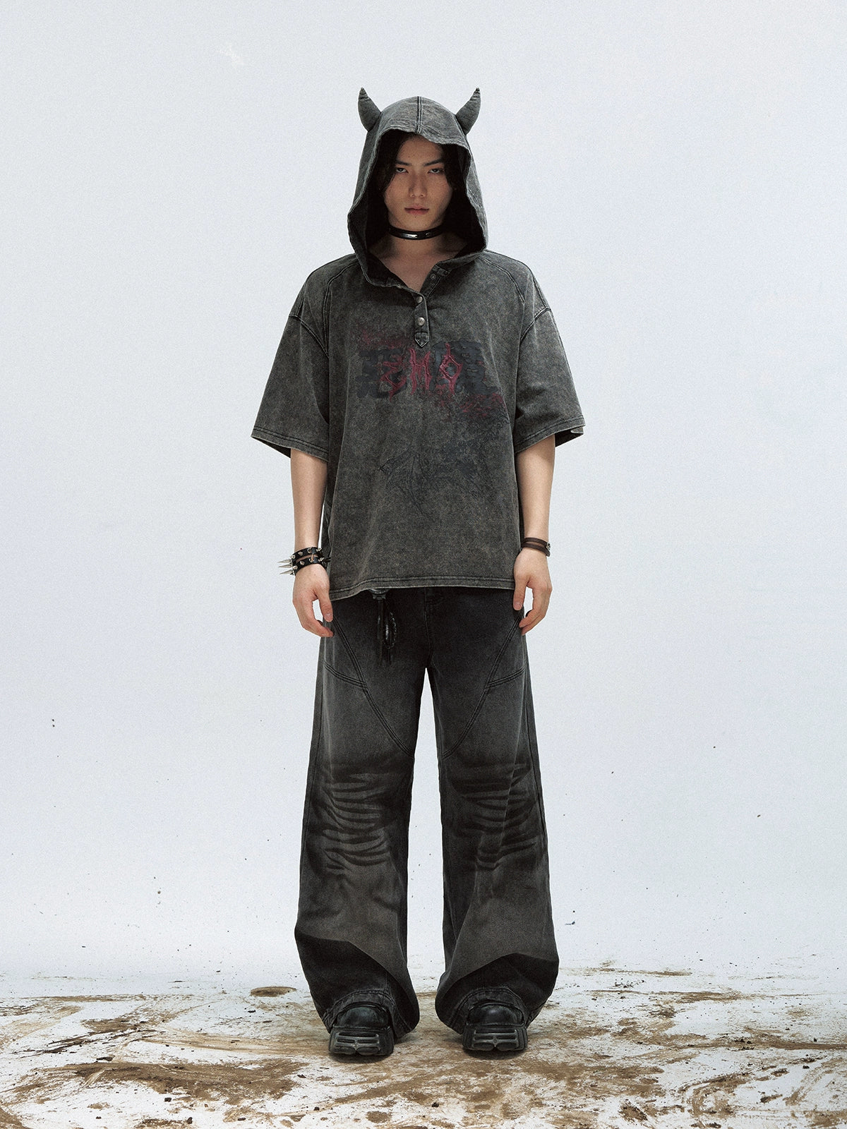 Art Graphic Washed Short Sleeve Hoodie WN18278