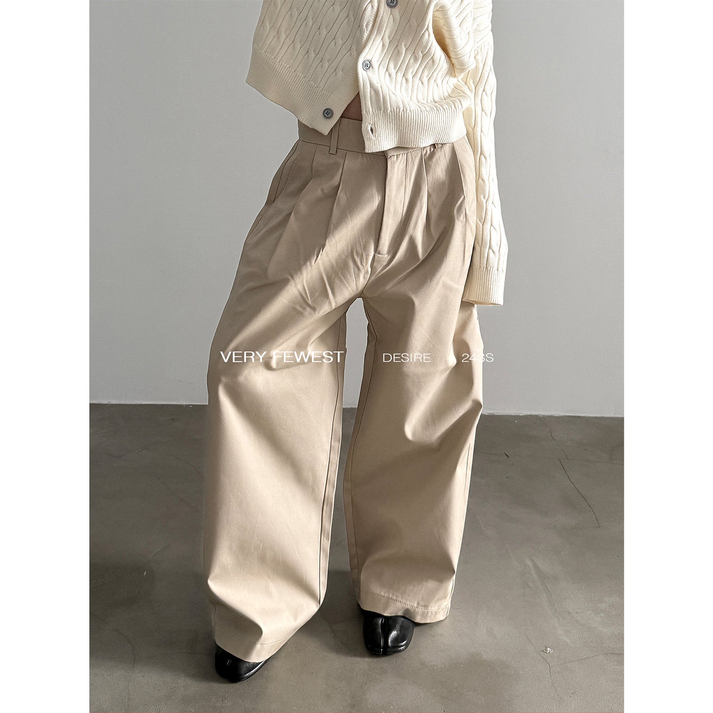 Heavyweight Structured Pleats Wide-Leg Pants WN15277