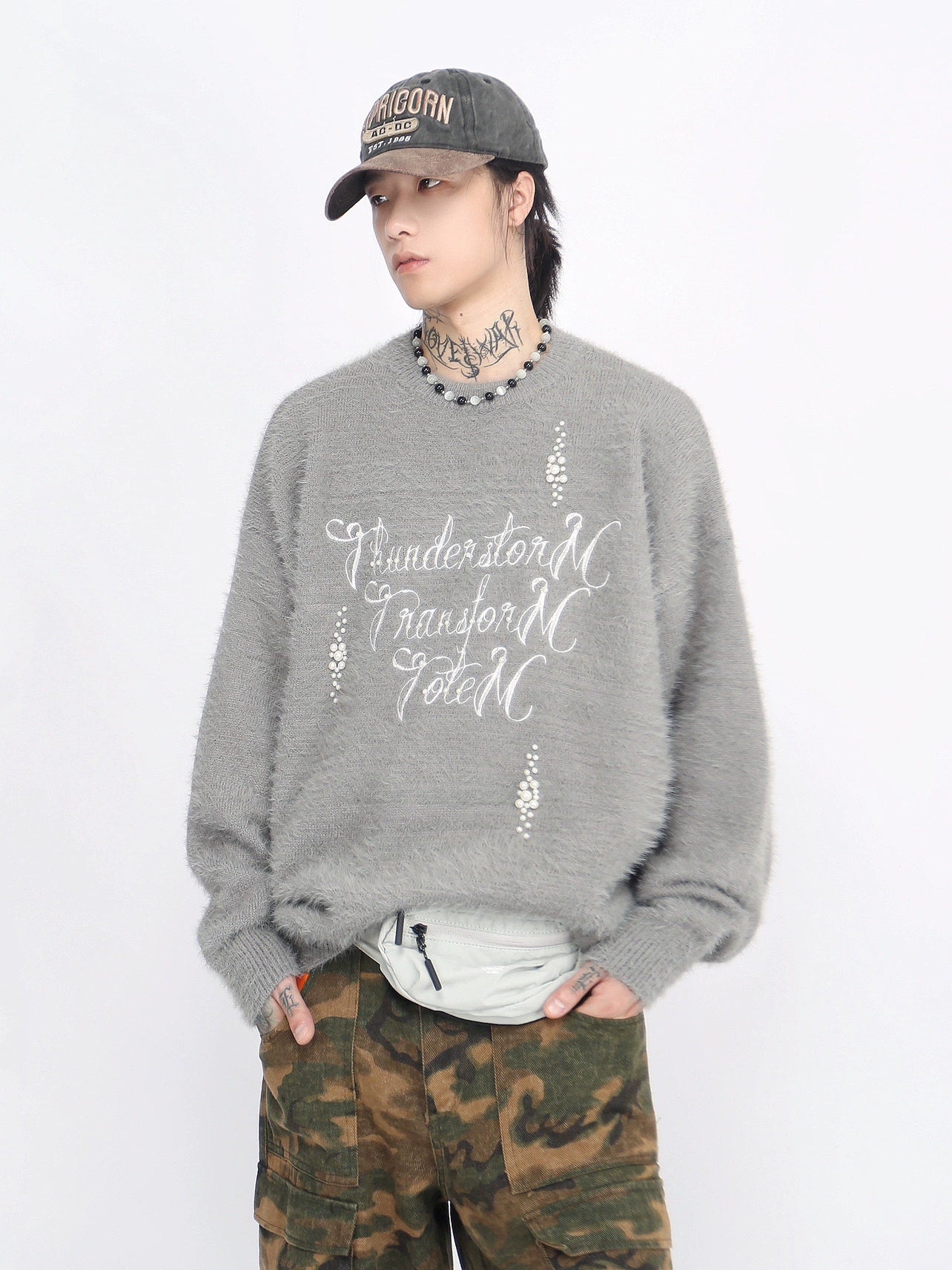 Oversize Damage Round Neck Knit Sweater WN8714