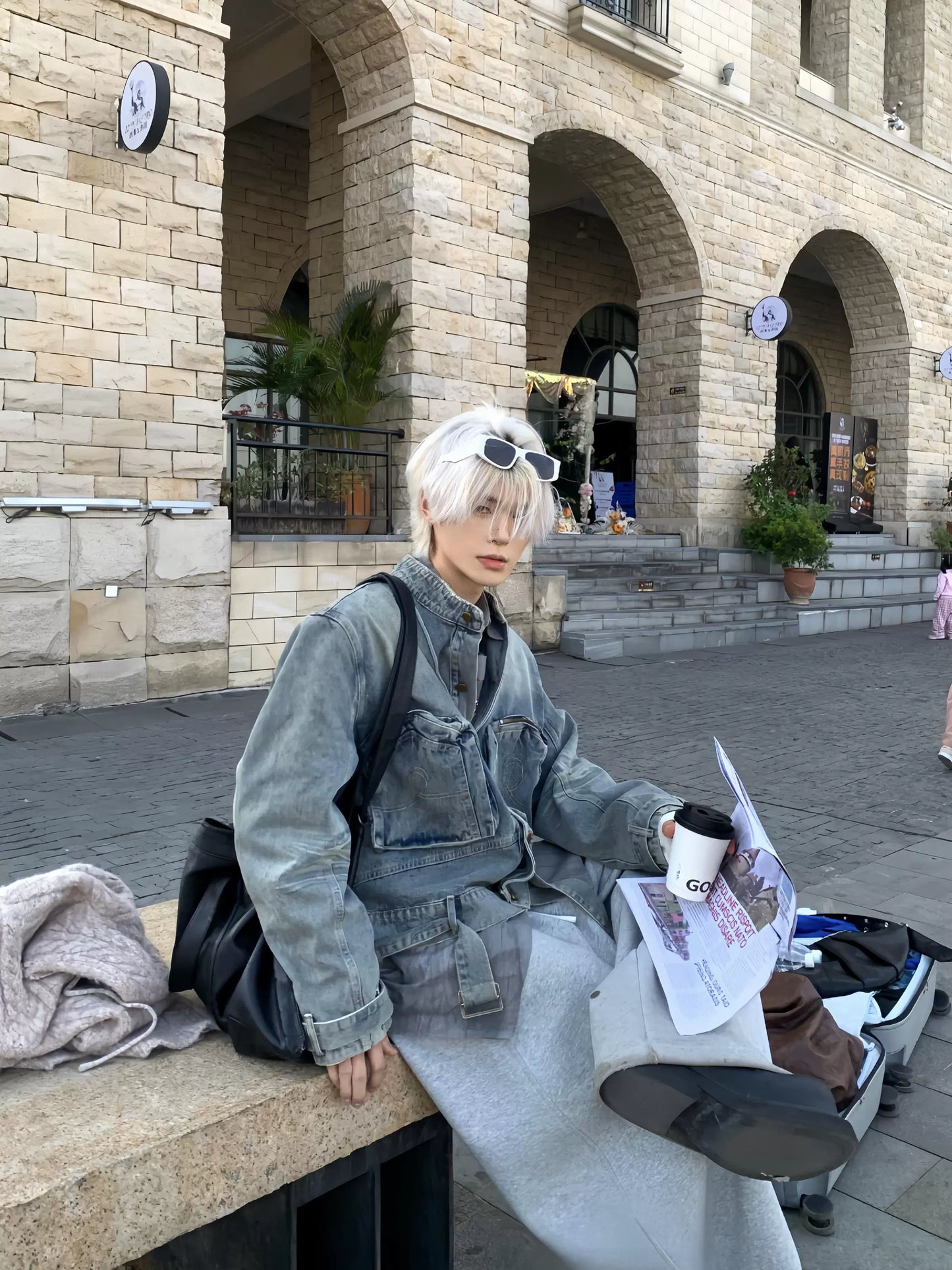 Large Pocket Button Shoulder-Pad Denim Jacket WN19930