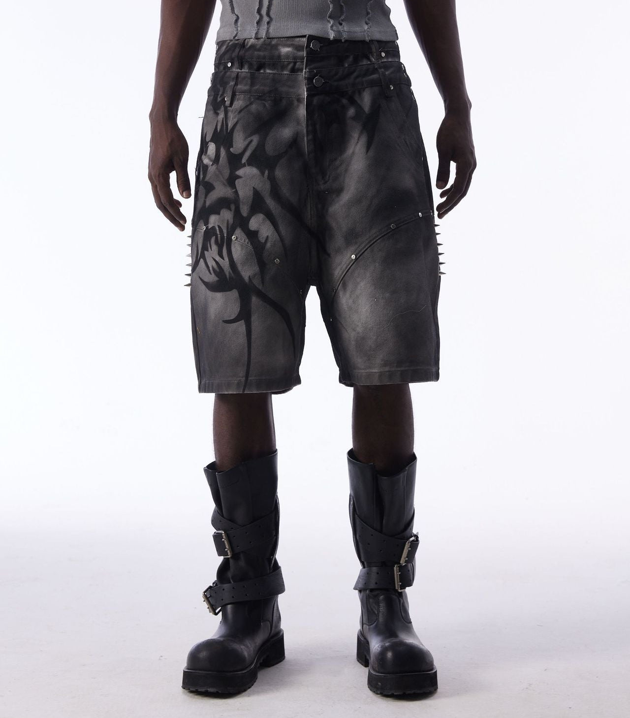 Washed Graffiti Dirty-Dye Denim Half Pants WN25741