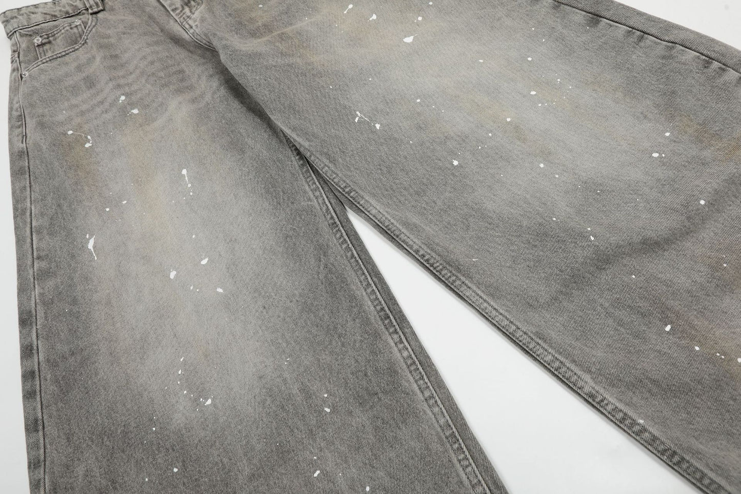 Washed Tapered Denim Jeans WN13040