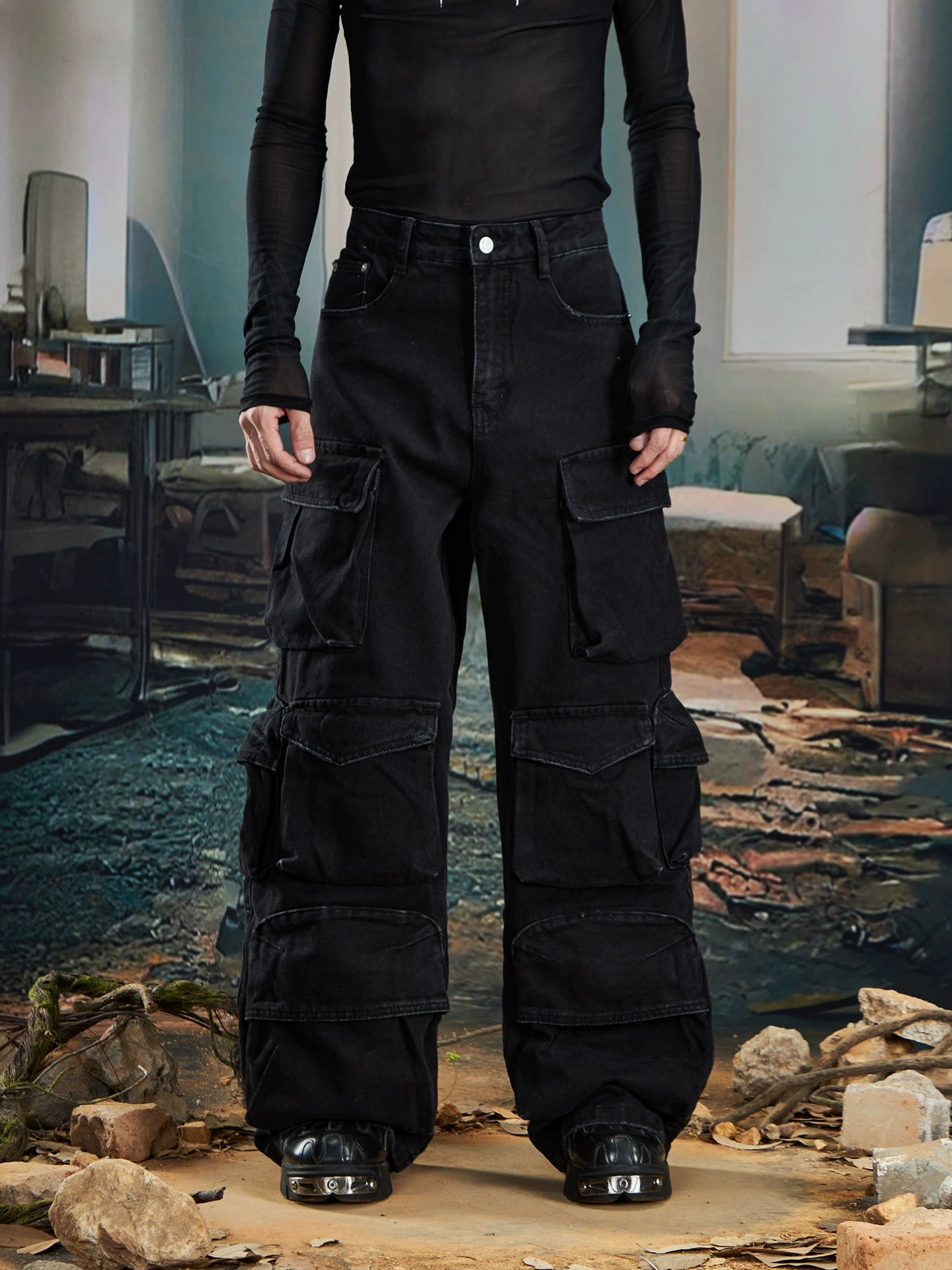 Washed Damage Multi-Pocket Cargo Denim Jeans WN20572
