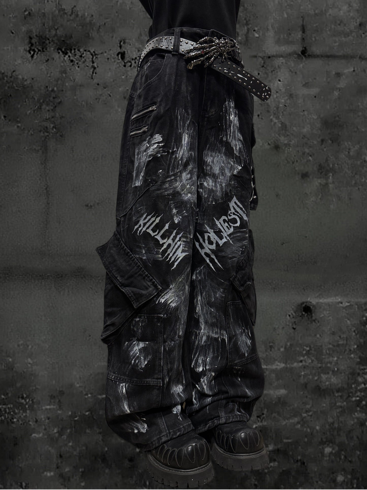 Paint Print Cargo Wide Leg Denim Jeans & Skull Belt & Belt Chain WN23787