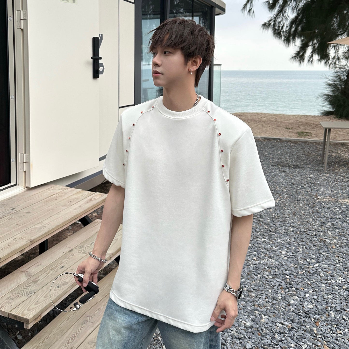 Studs Detail Shoulder-Pad Short Sleeve T-Shirt WN25372