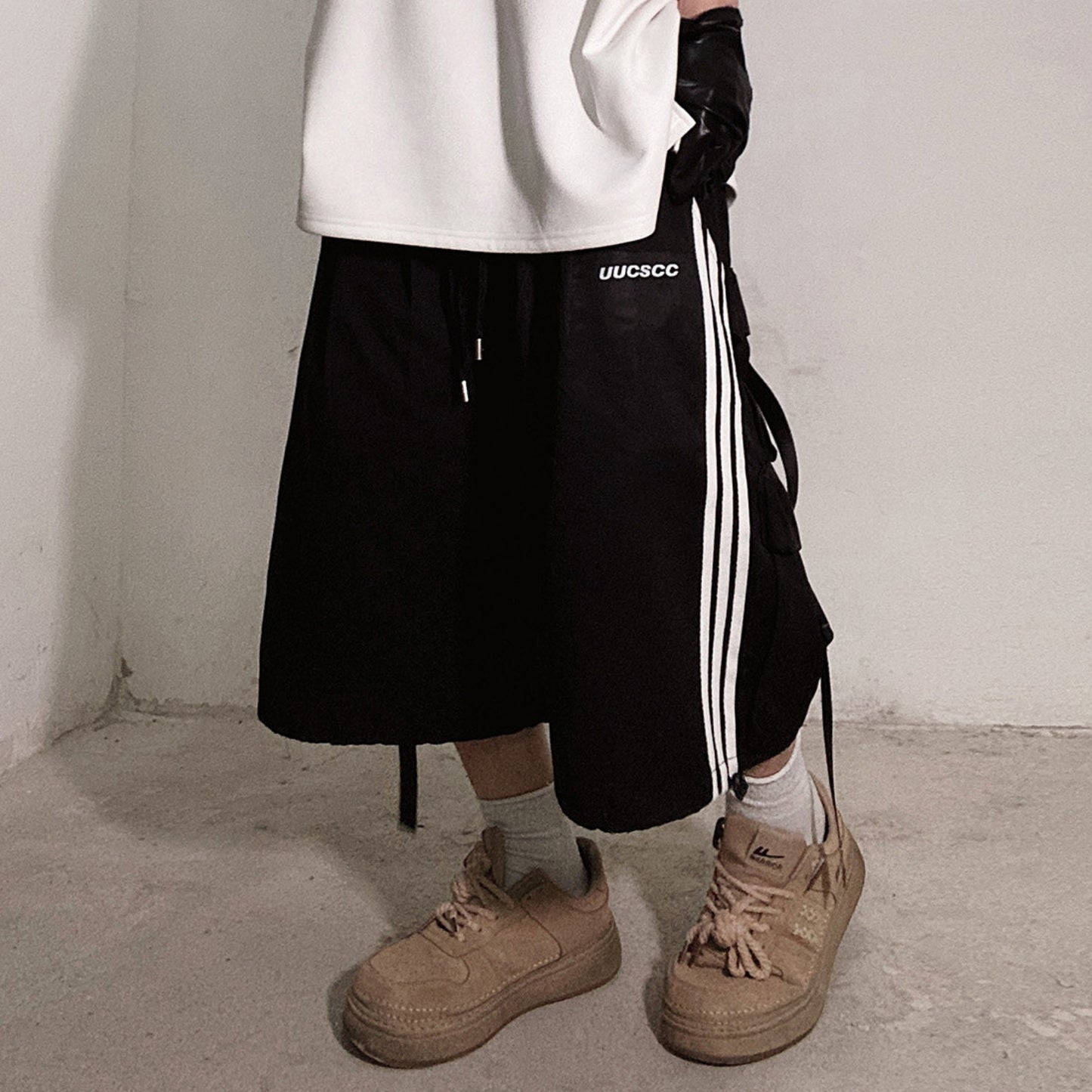 Pocket Design Wide-leg Cropped Cargo Pants WN23660-K
