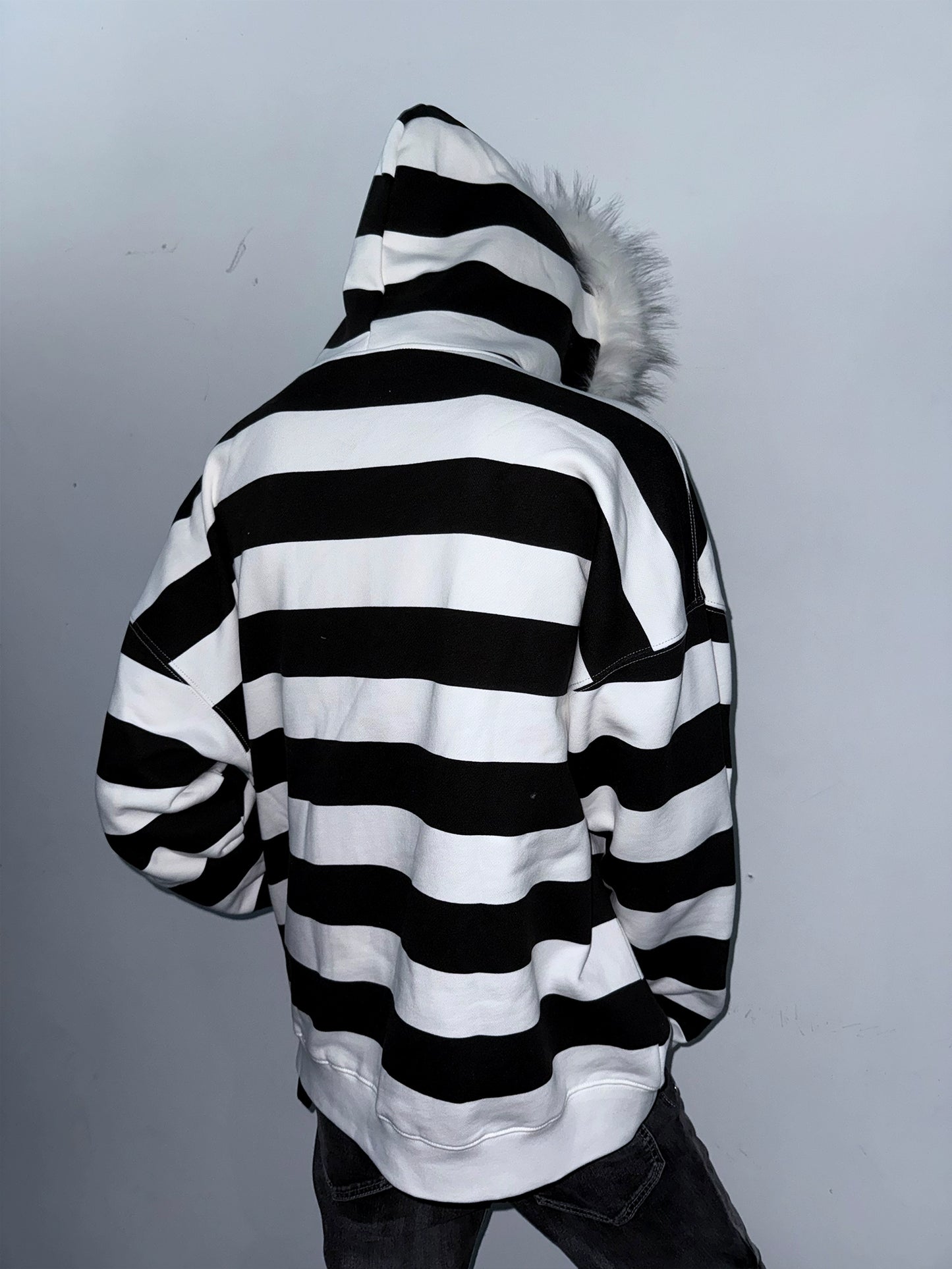 Skull Cross Wide Stripe Fake Fur Collar Zipper Hoodie WN20920