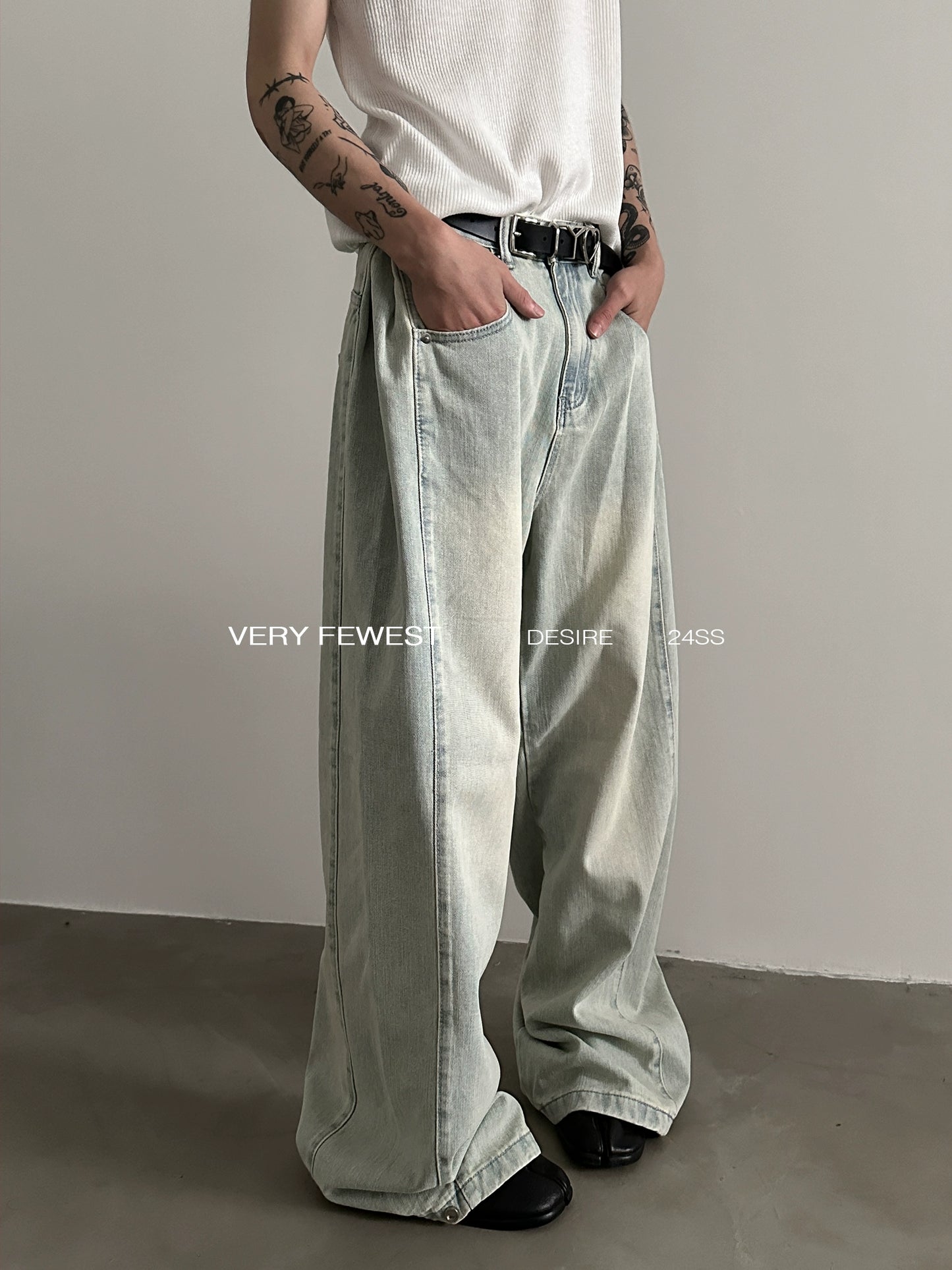 Metal Button Washed Wide Leg Denim Jeans WN8879