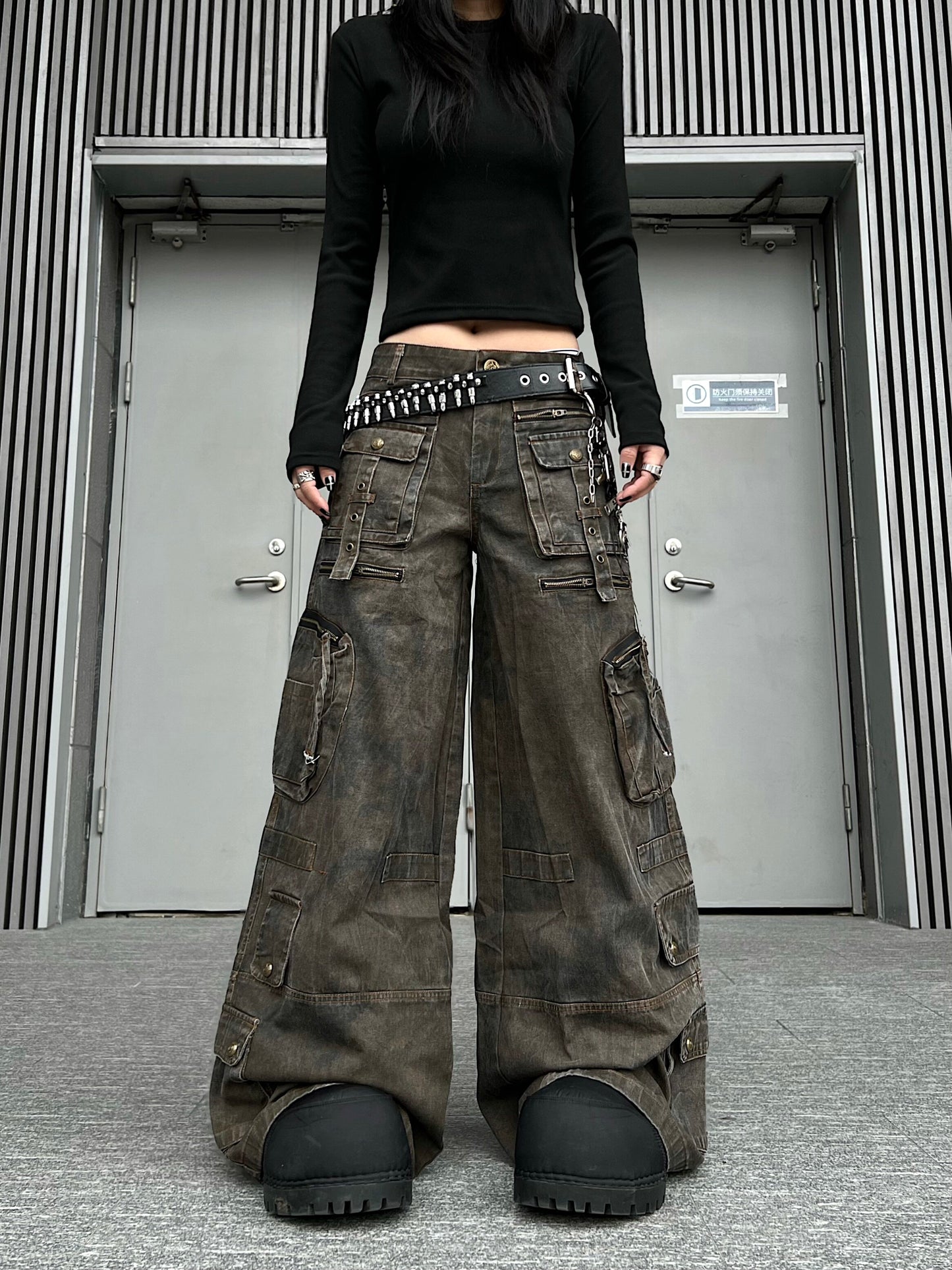 Washed Multi Pocket Wide Leg Cargo Pants WN24152