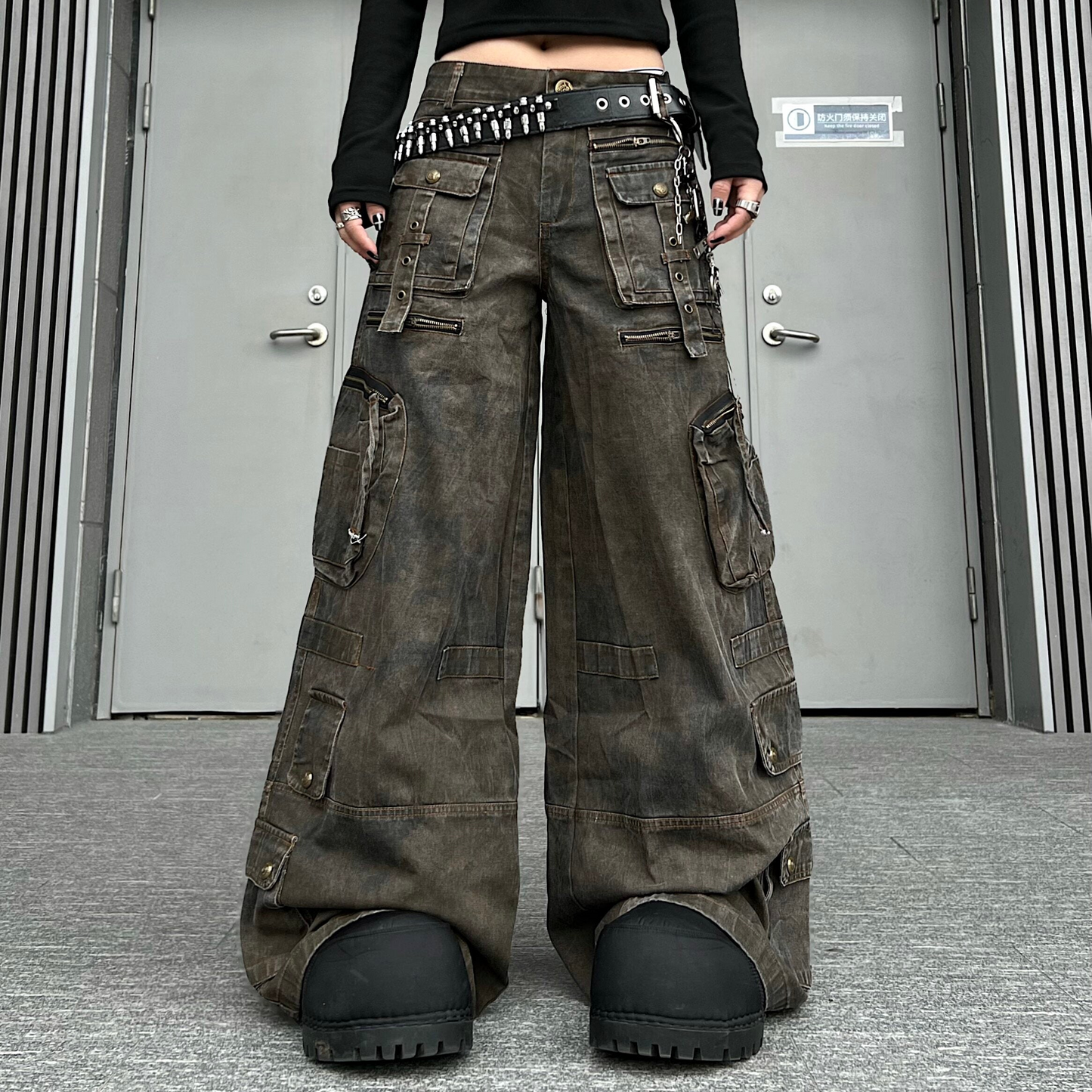 Washed Multi Pocket Wide Leg Cargo Pants WN24152