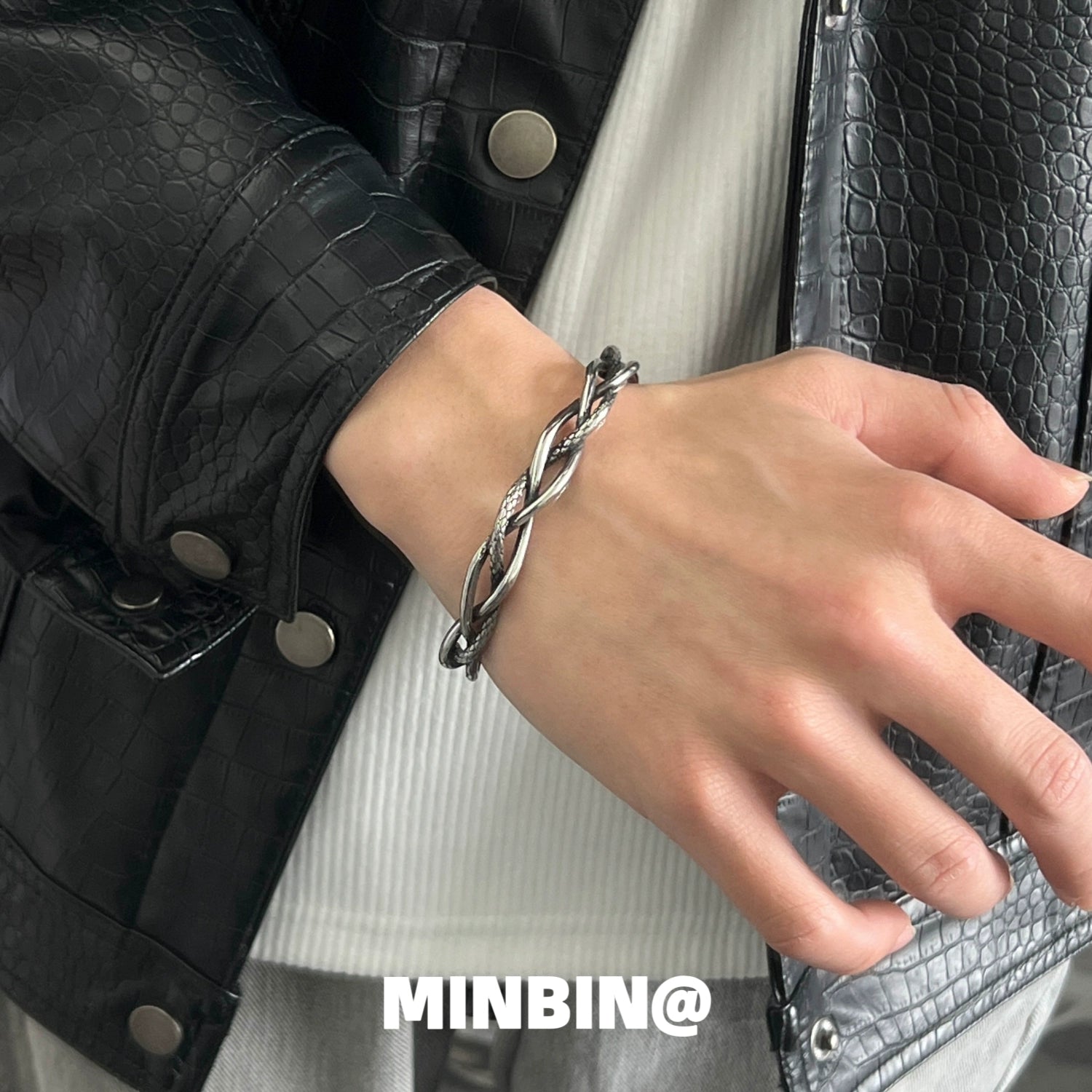 Snake Pattern Twist Titanium Steel Bracelet WN19254