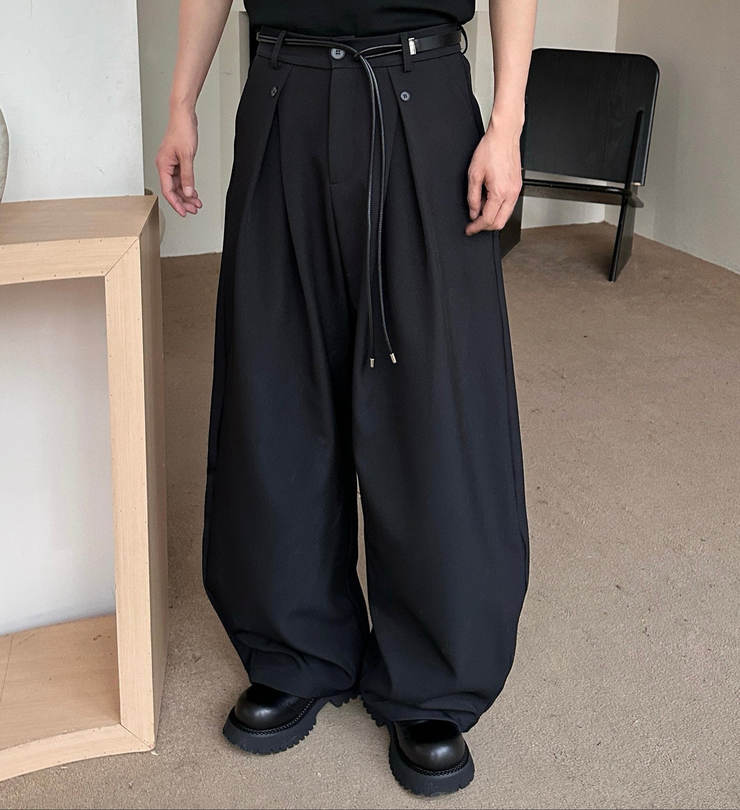Deconstructed Pleats Draped Wide Leg Trousers WN25250