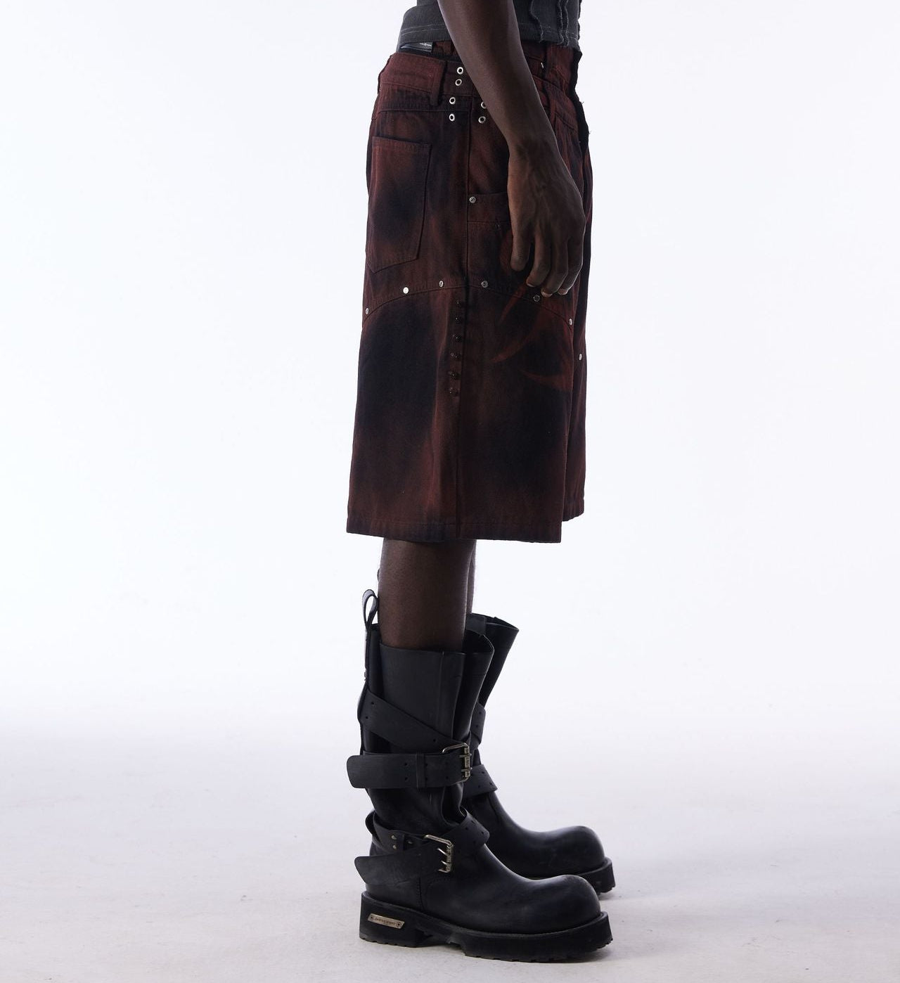 Washed Graffiti Dirty-Dye Denim Half Pants WN25741