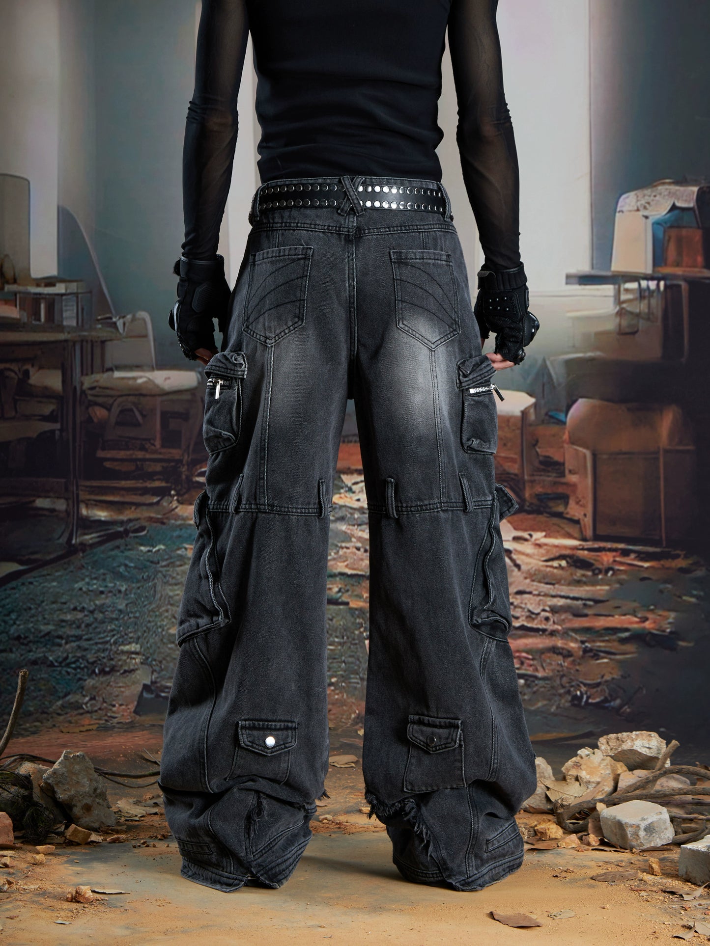 Deconstruction Multi-Pocket Washed Wide Leg Cargo Denim Jeans WN21333