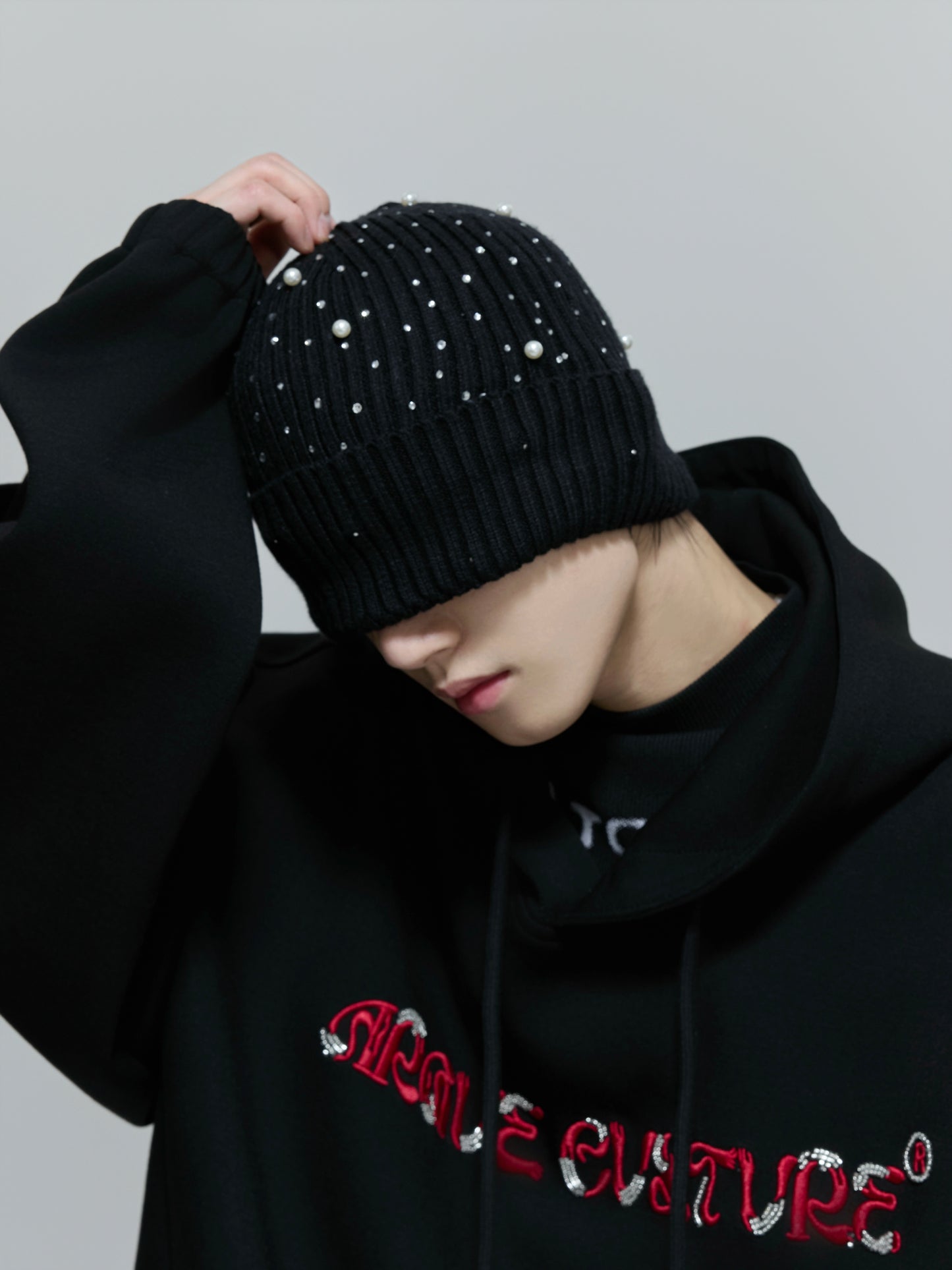 Sequin Pearl Knit Furry Hat WN21710