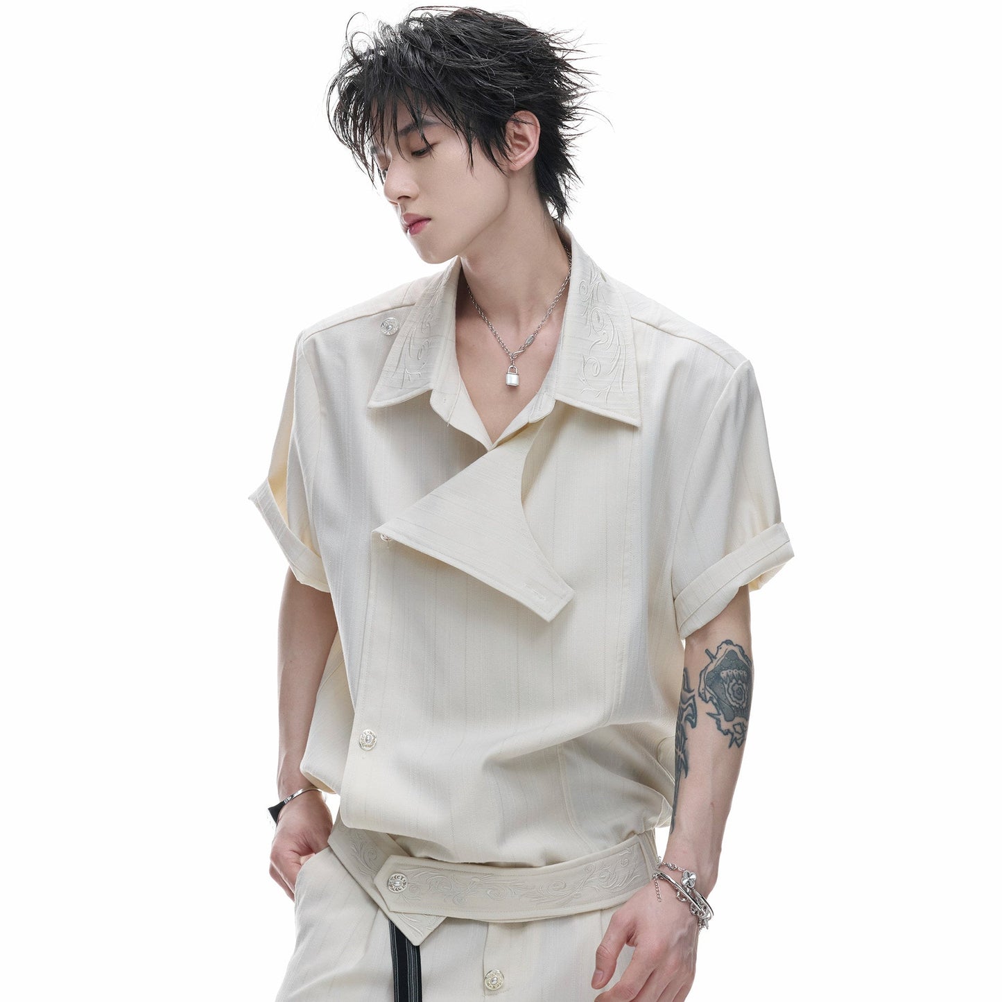 Deconstruction Stripe Embroidery Asymmetric Short Sleeve Shirt WN27020