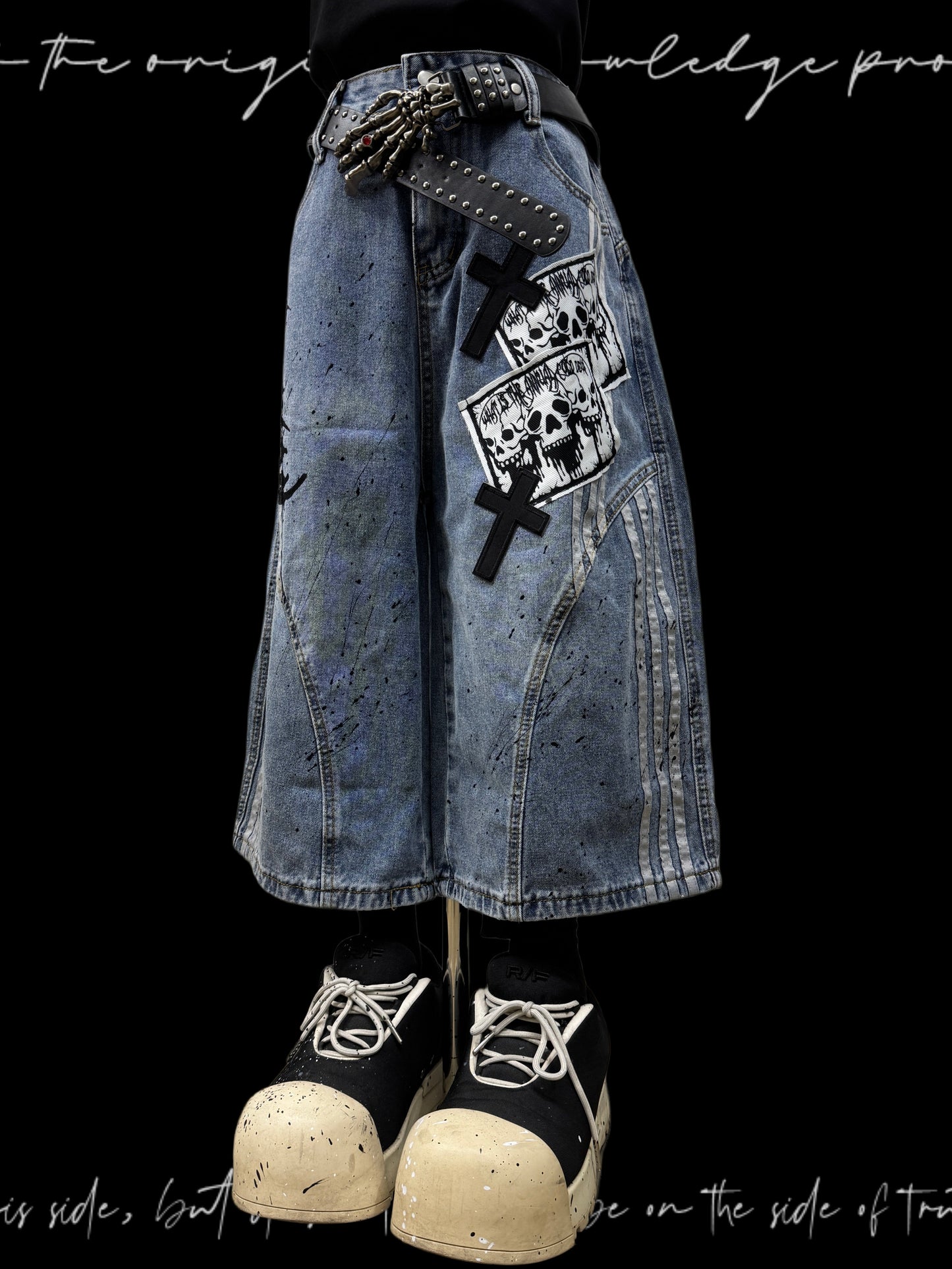 Cropped Paint Stripe Patch Wide Leg Denim Jeans & Skull Belt & Cross Belt & Belt Chain WN23833