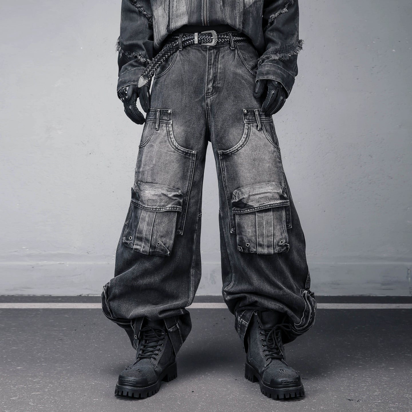 Washed Multi-Pocket Deconstruct Wide Leg Denim Jeans WN22431