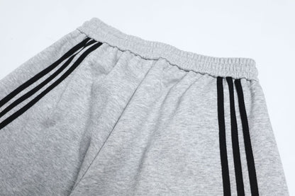 Deconstruction Curved Leg Wide Leg Sweatpants WN26160