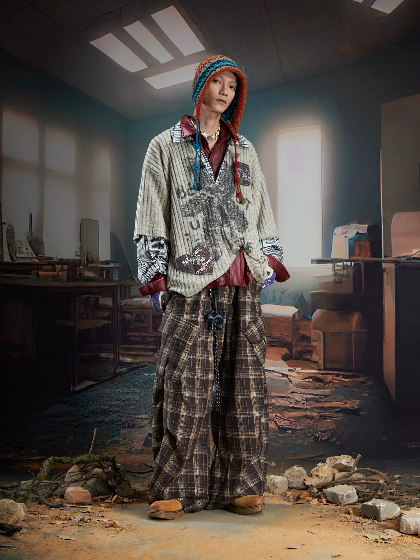 Fake Layered V-Neck Patchwork Long Sleeve T-Shirt WN21358