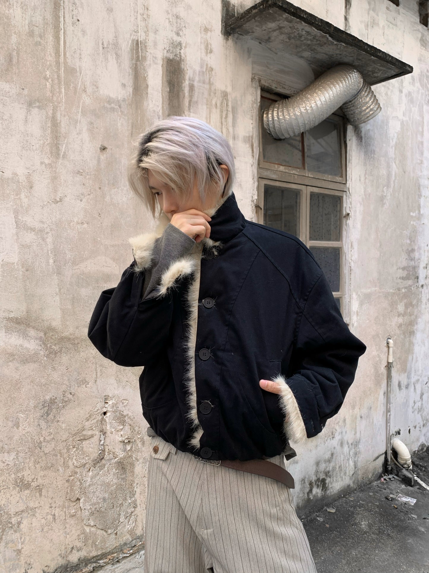 Deconstructed Washed Fake Fur-Collar Front Button Jacket WN22202