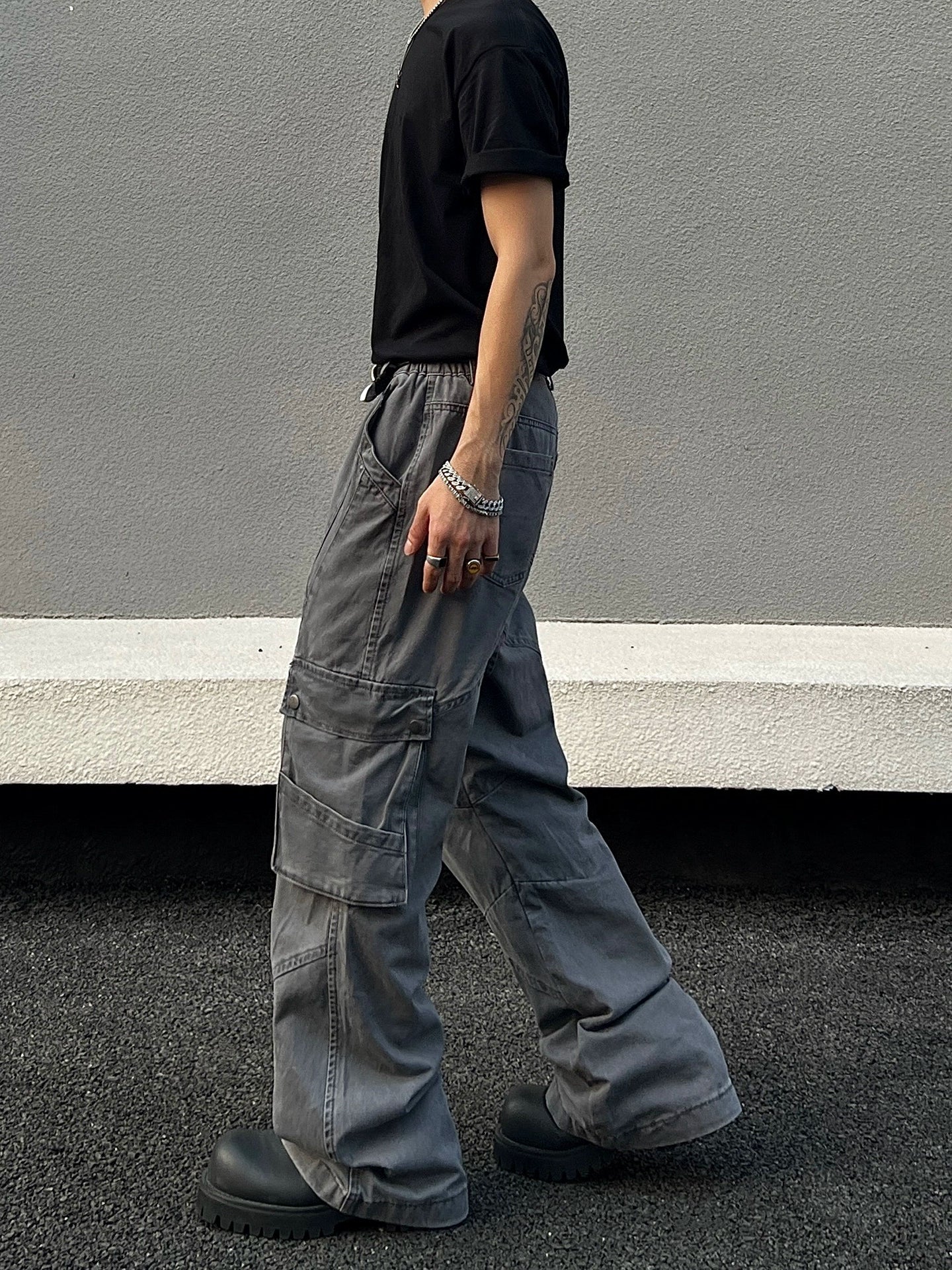 Multi Pocket Flare Cargo Pants WN21451