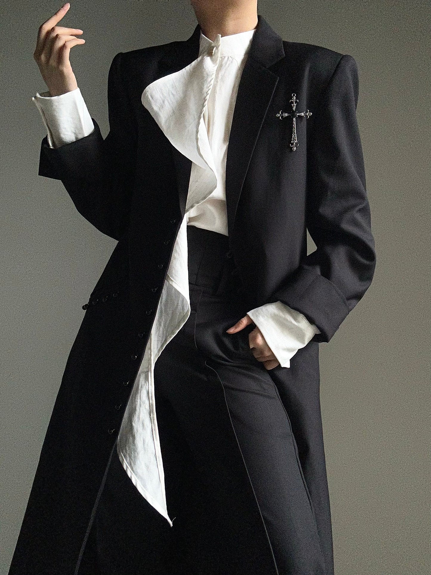 Structured Shoulder Long Coat WN23129