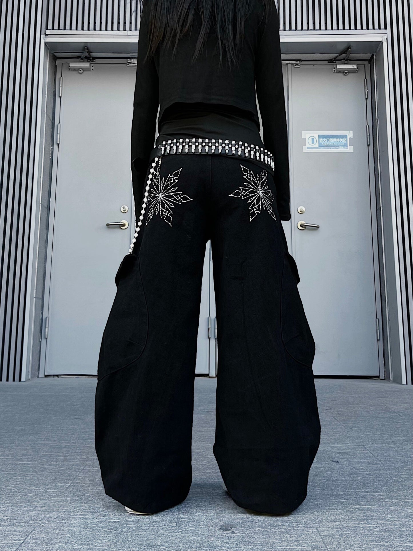 Multi Pocket Panel Wide Leg Cargo Pants WN24170