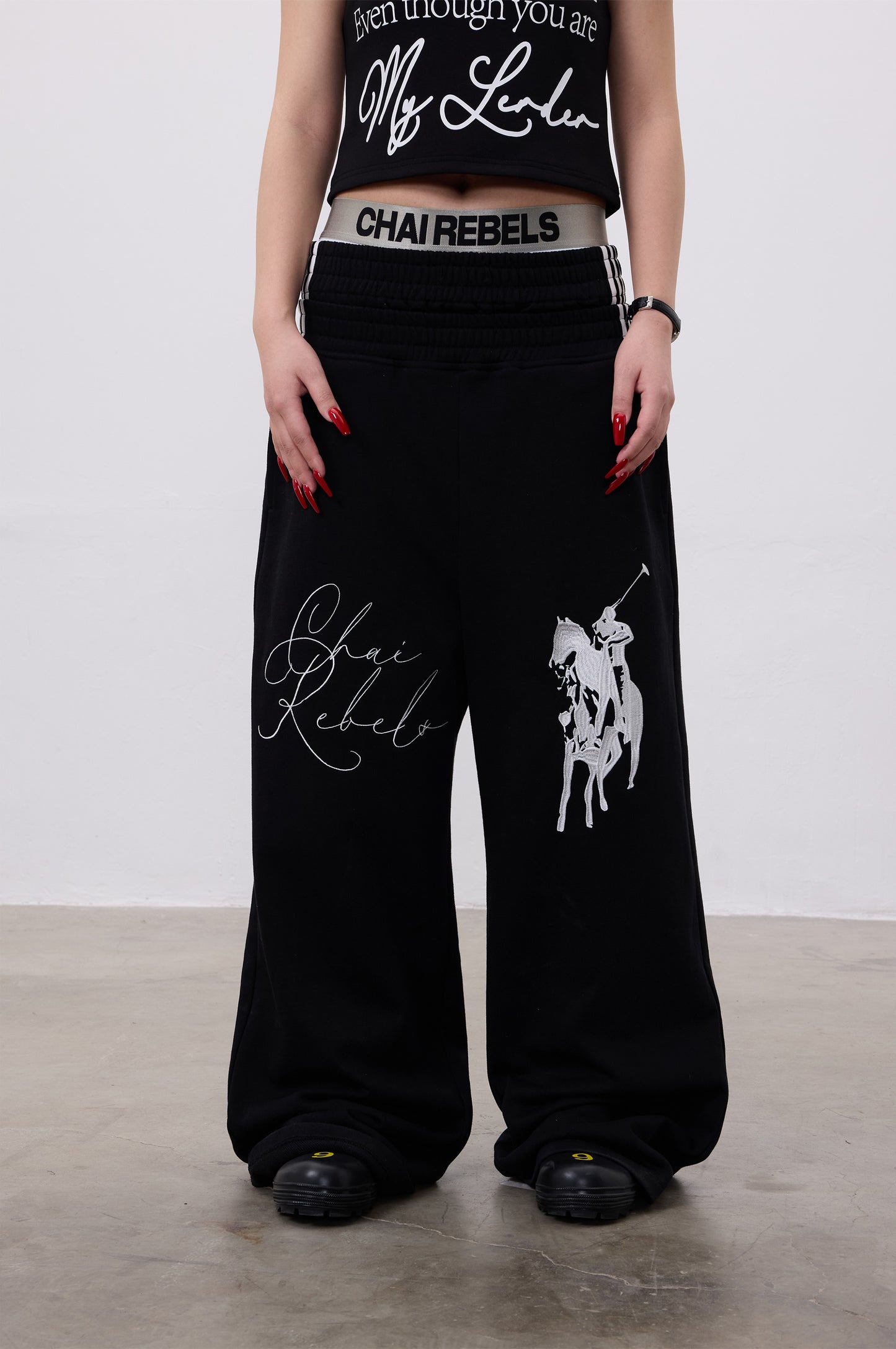 Horse Logo Embroidery Reversible Baggy Sweat Pants WN19065