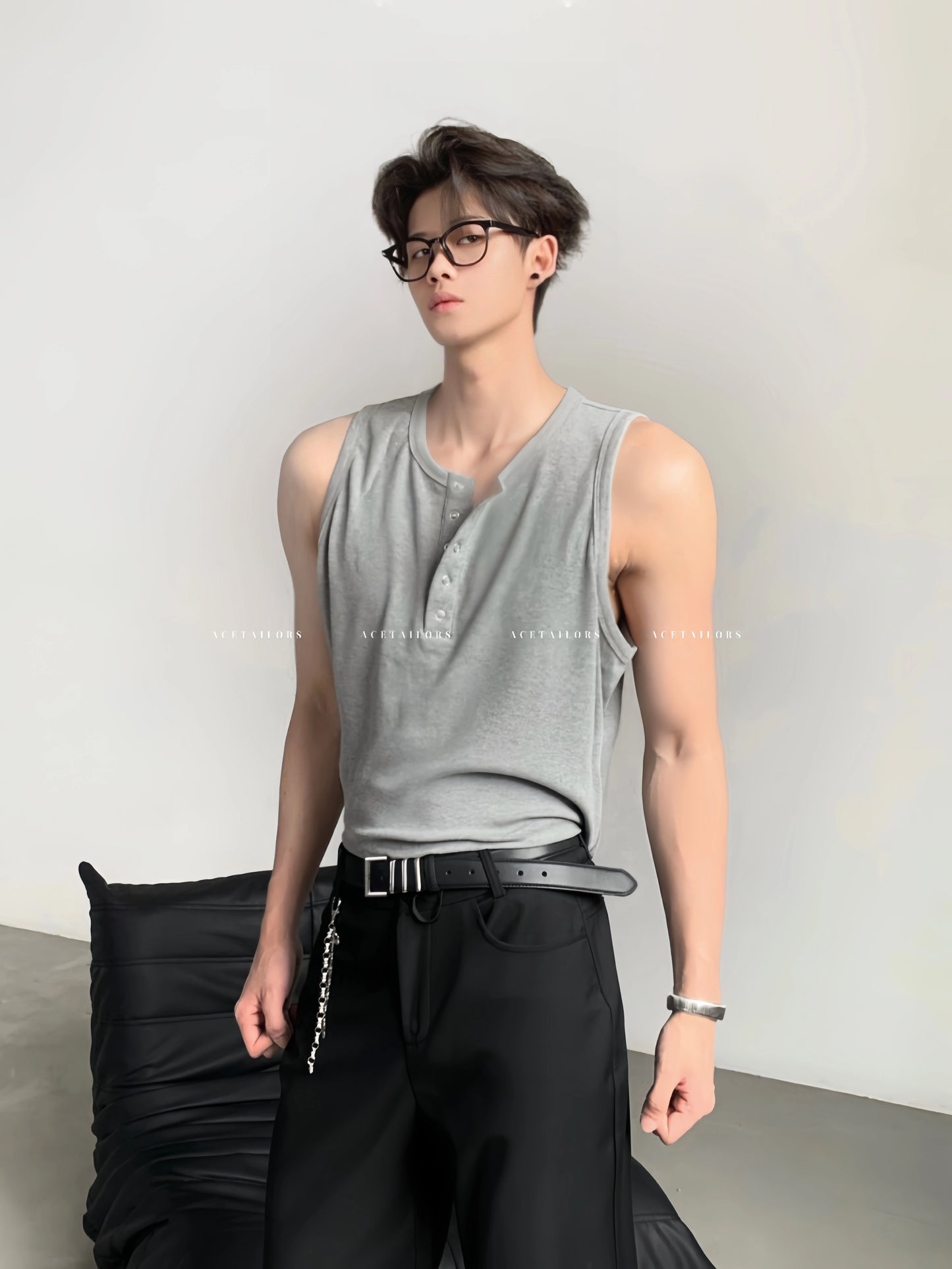 Button Detail Henley Neck Sleeveless T-Shirt WN20083