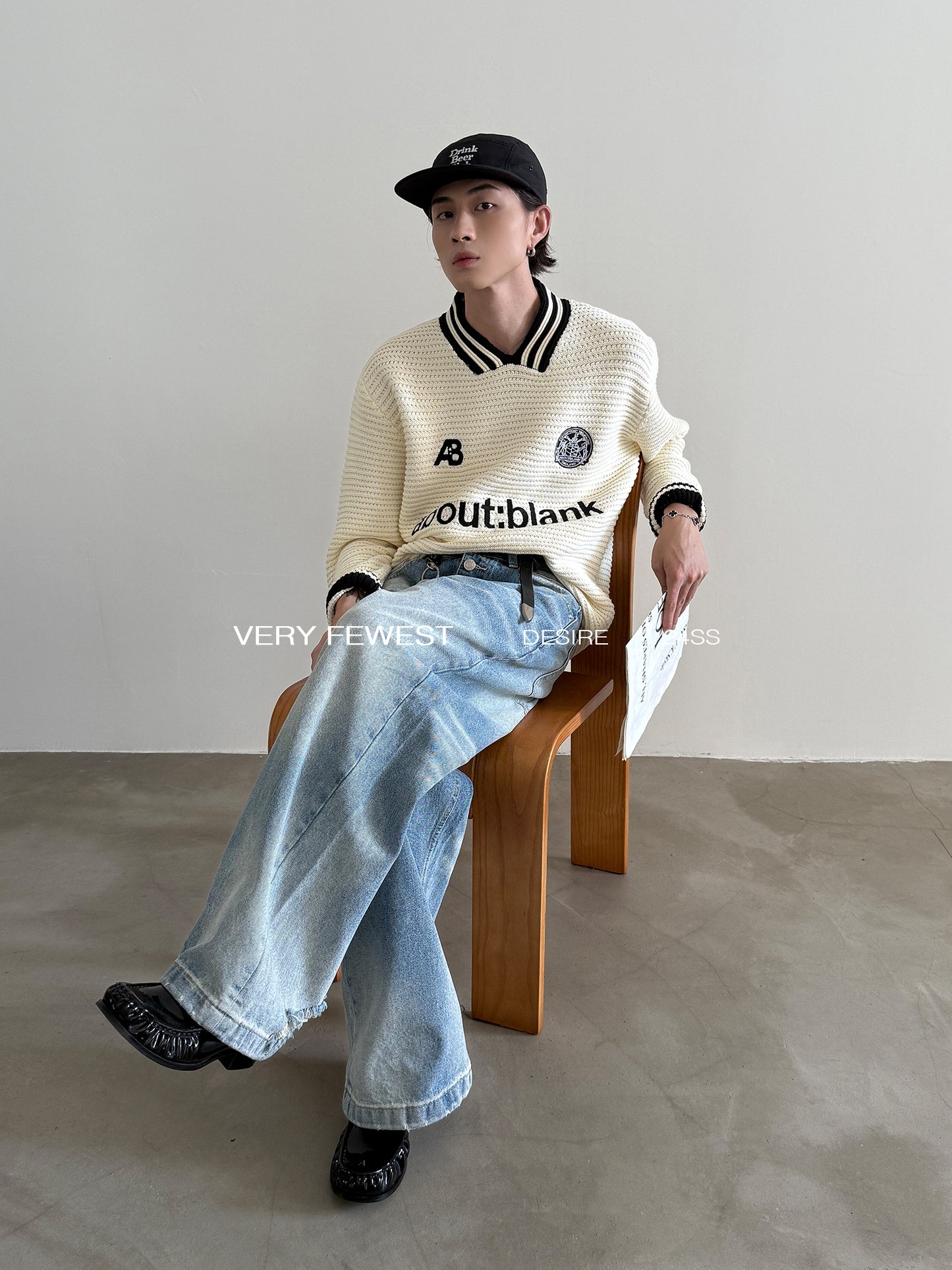 Washed Button Detail Wide-Leg Denim Jeans WN15264