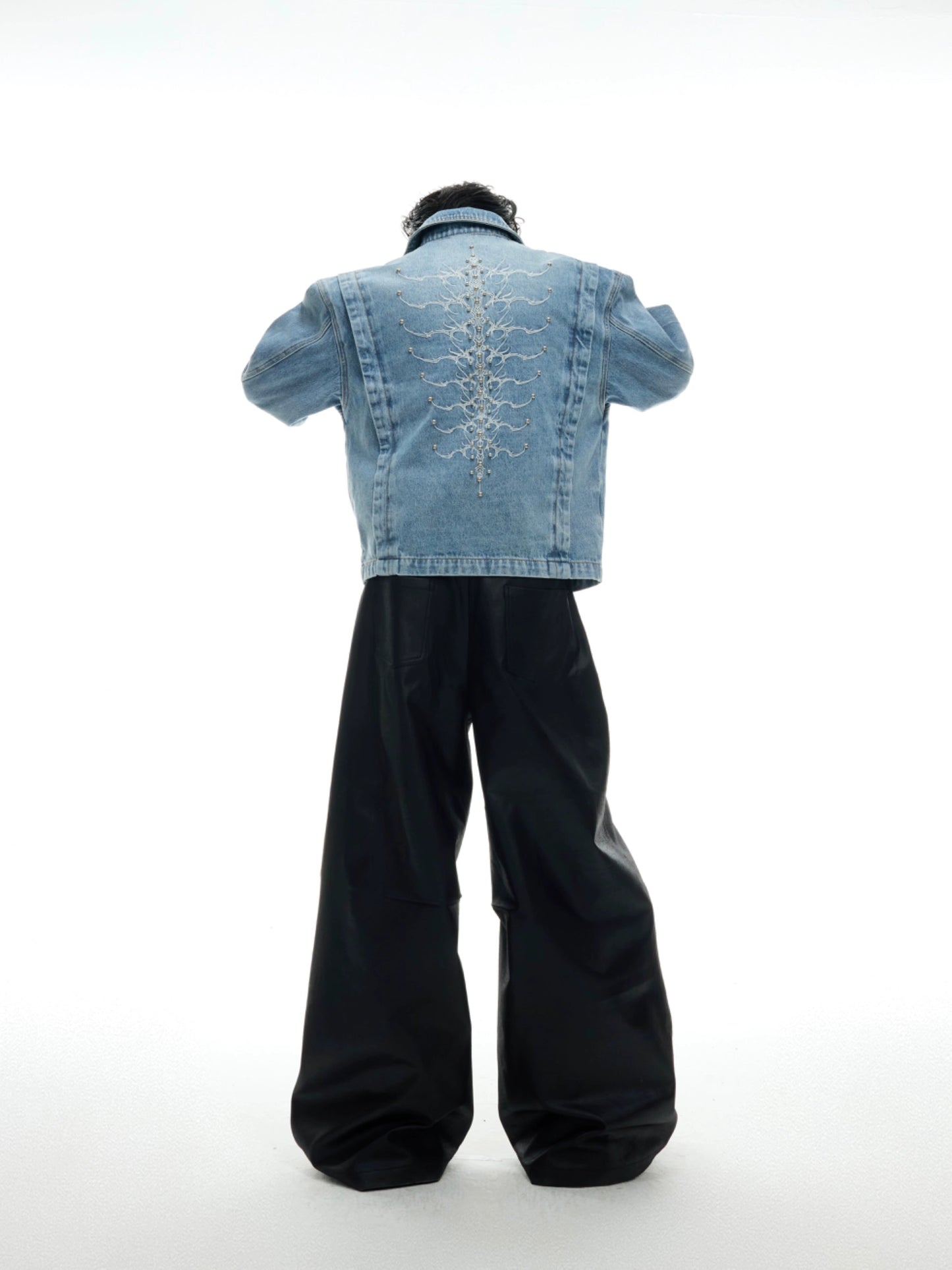 Washed Studs Spine Short Denim Zipper Jacket WN16329