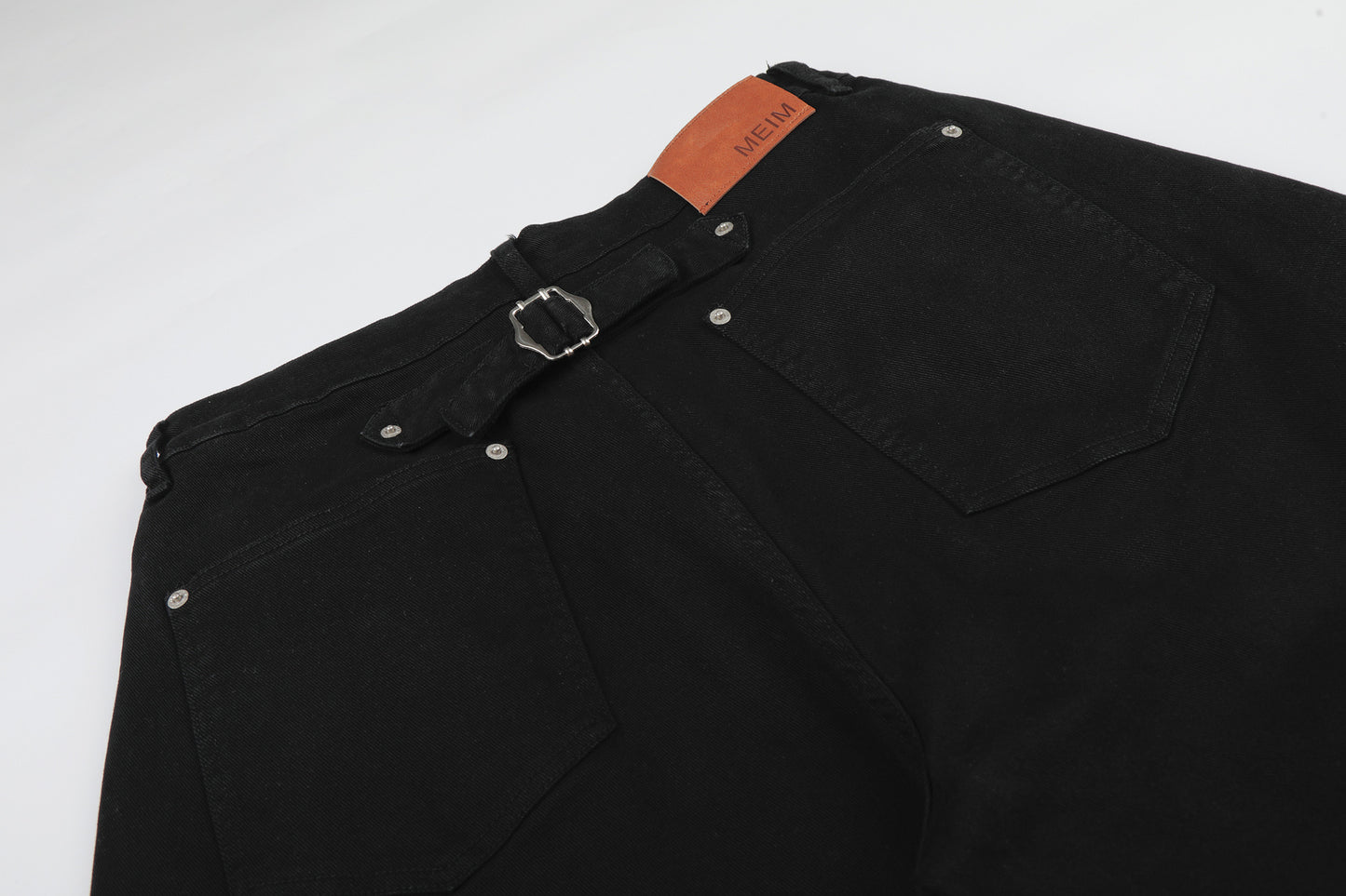 Metal Ornament Half Pants WN25922