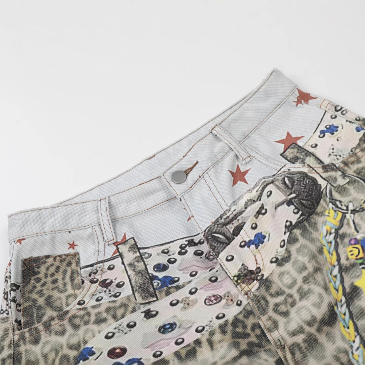 Allover Leopard Print Wide Leg Short Denim Jeans WN25650